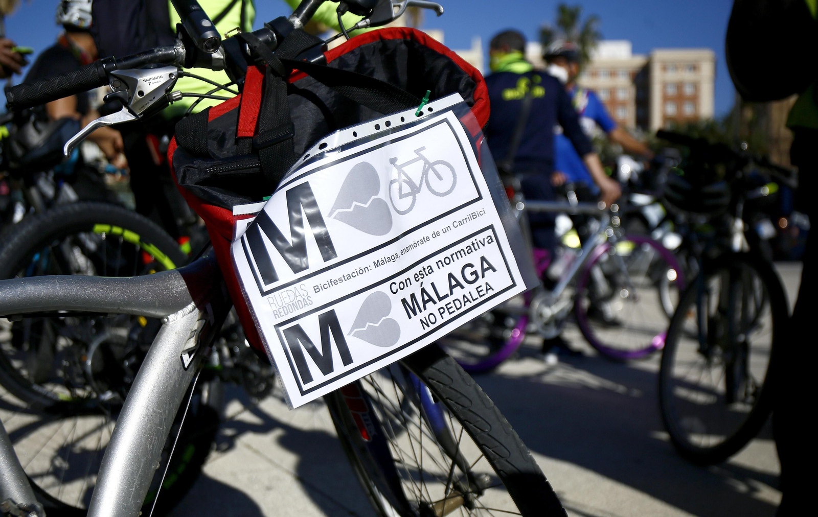 Fotos de la marcha de cientos de bicis en Málaga