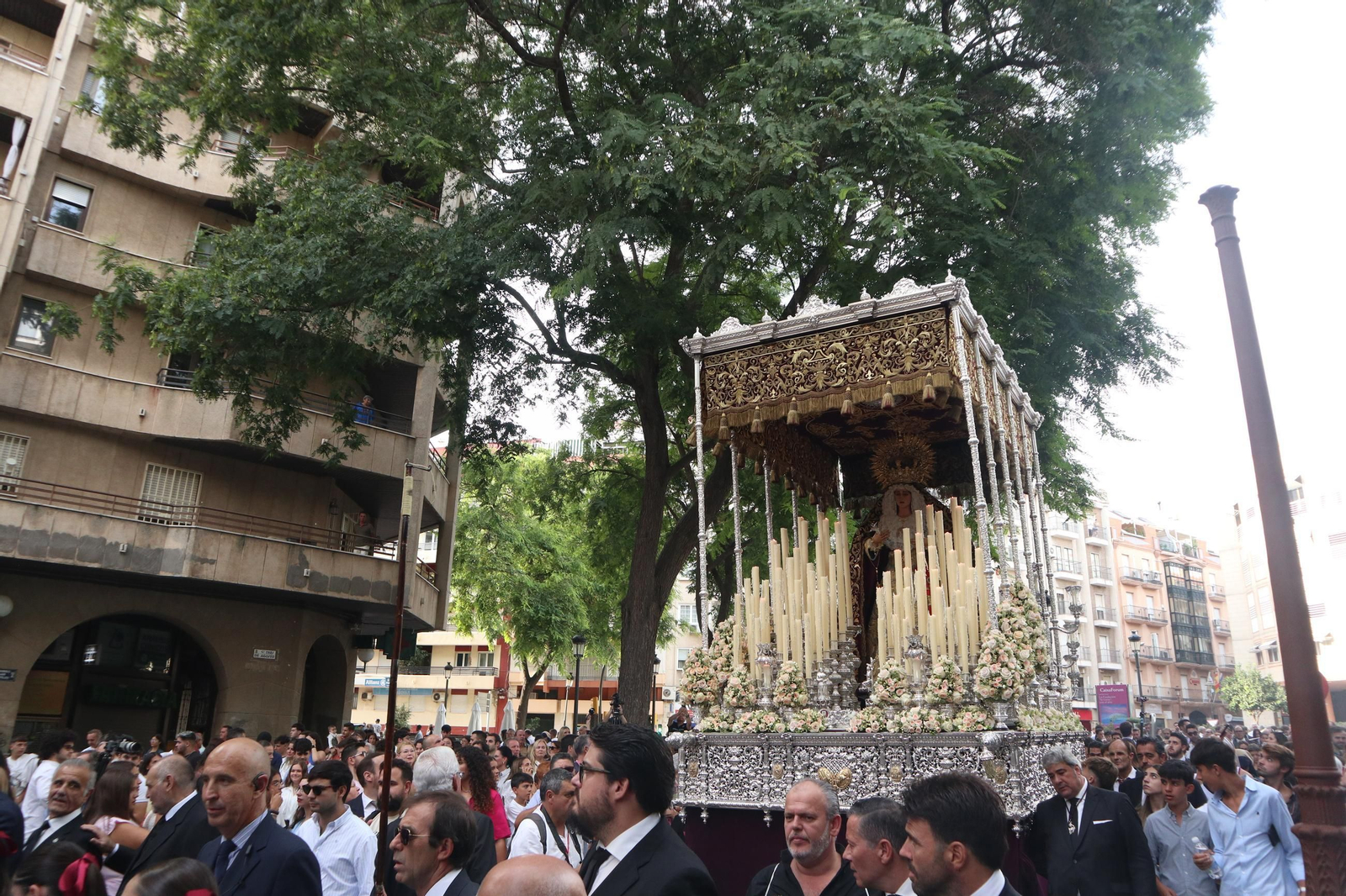 Extraordinaria de la Virgen del Valle de Huelva en imágenes