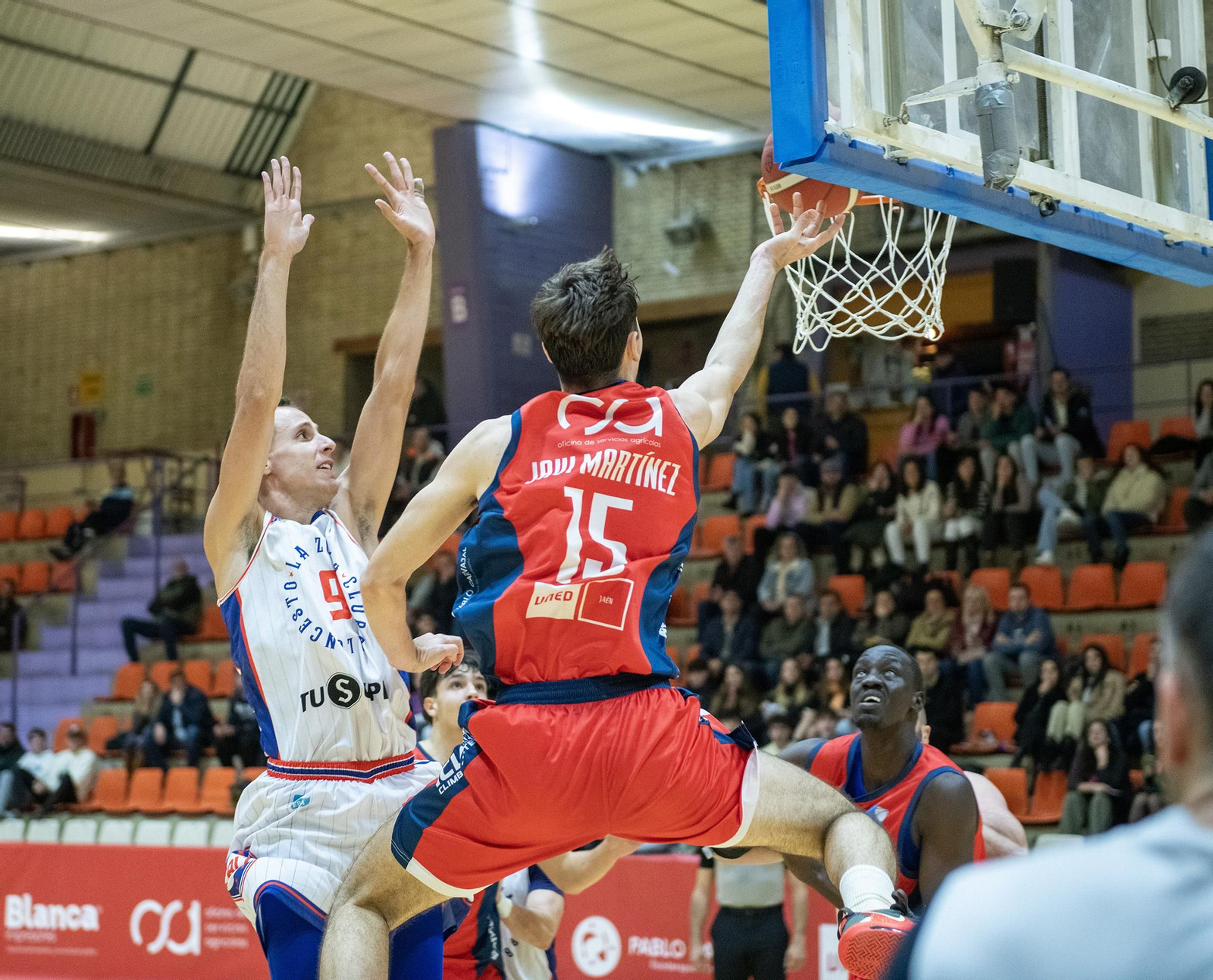 Jaén CB se reencuentra con la victoria ante un equipo de la parte alta y roza ya puestos de play off