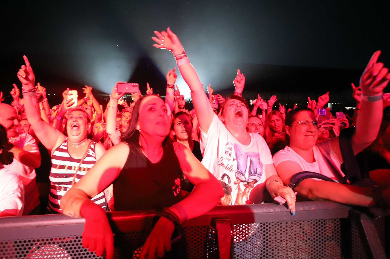 Las mejores imágenes de Manuel Carrasco en su concierto en Huelva