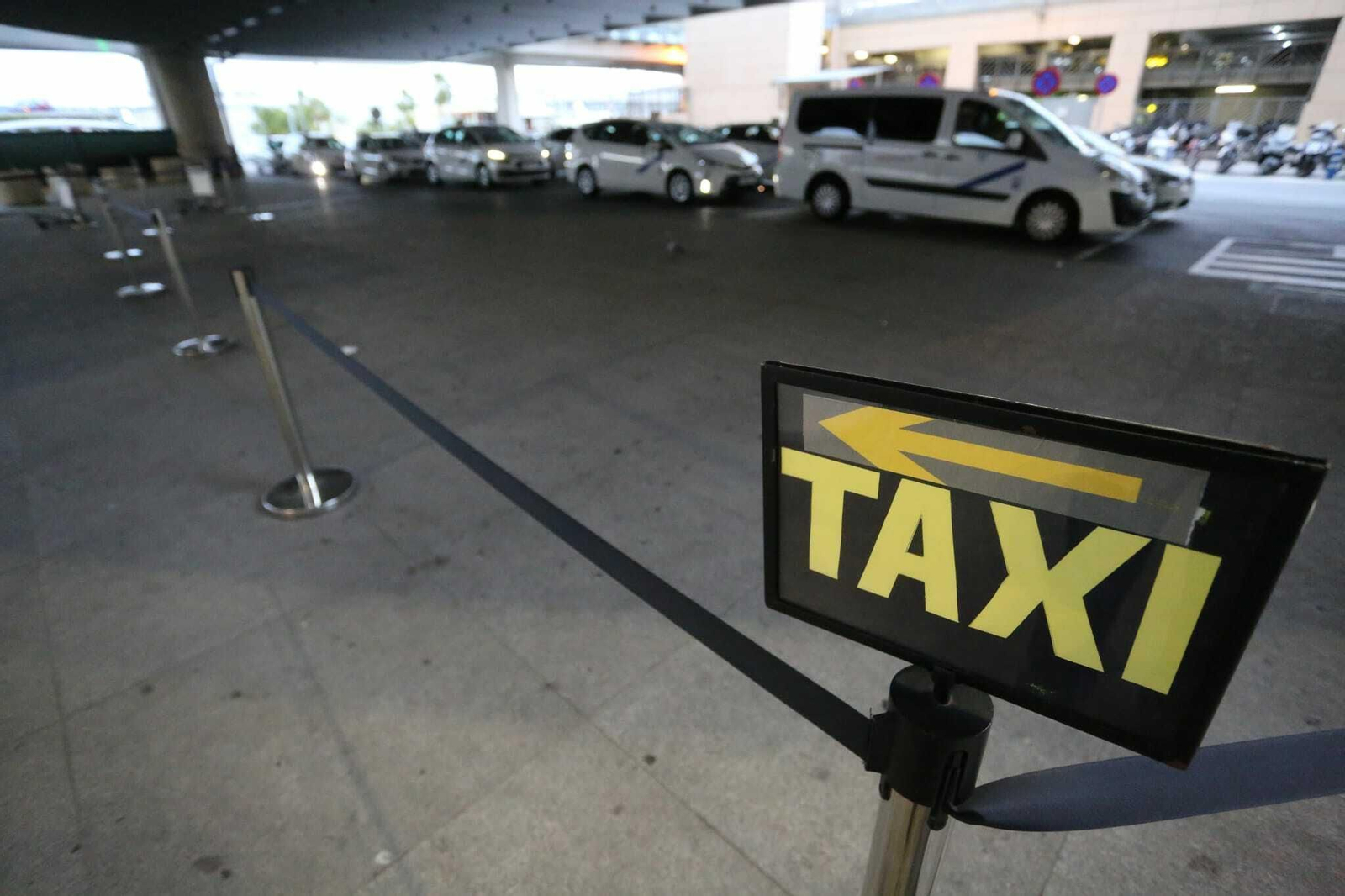 Fotos del 'overbooking' registrado en el aeropuerto de Málaga
