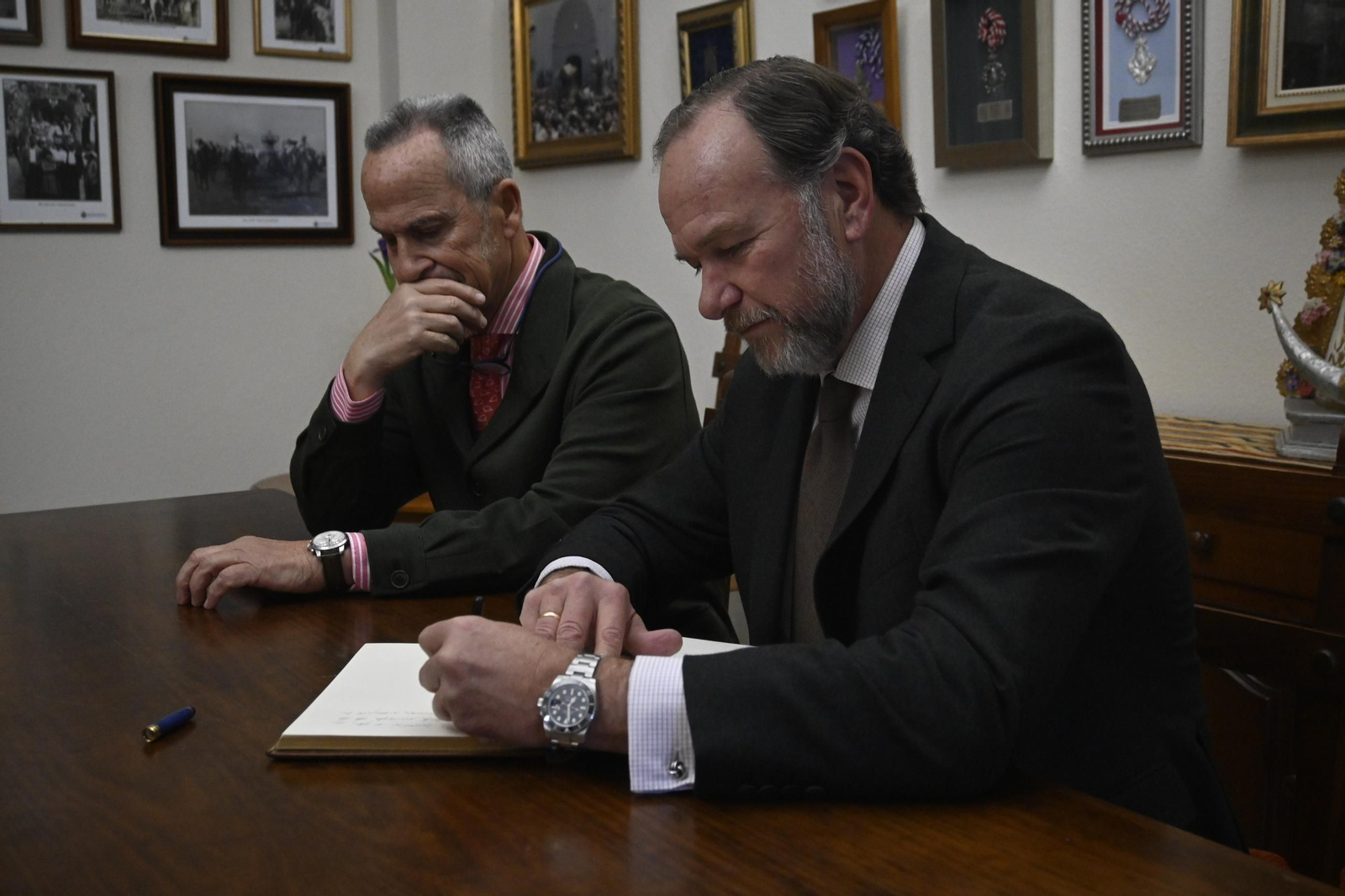 Presentación del Catálogo de la Exposición "Otorga lo Imposible" en imágenes