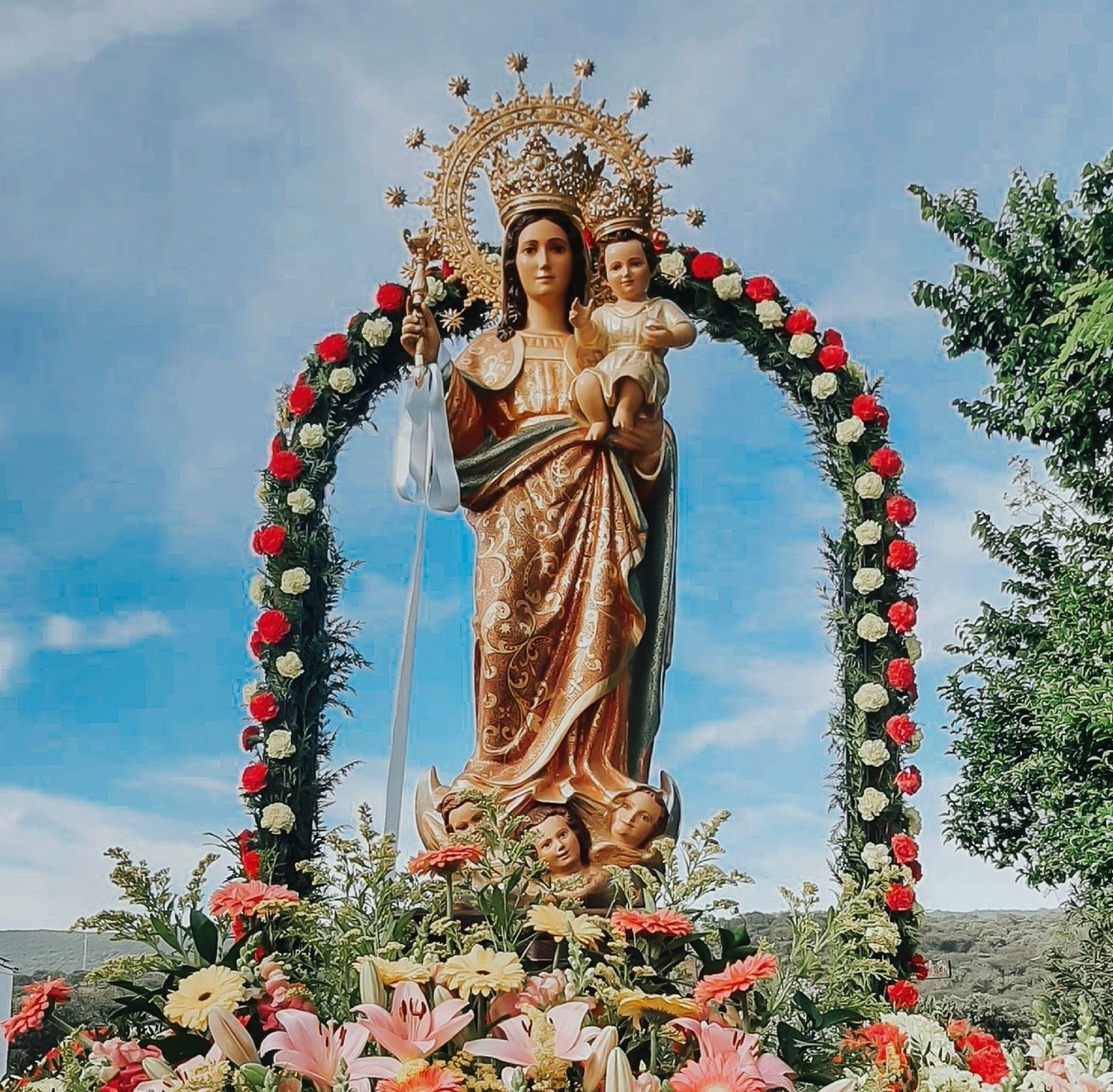 Romería de la Virgen de los Remedios (Arroyomolinos de León)