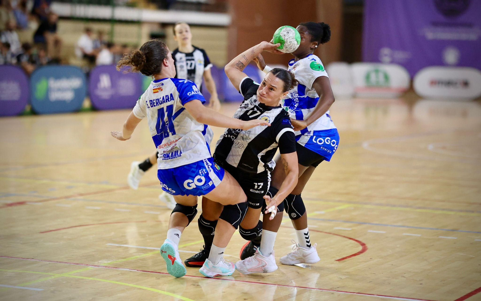 Costa del Sol-Aula Valladolid: Igualdad en Carranque (26-26)