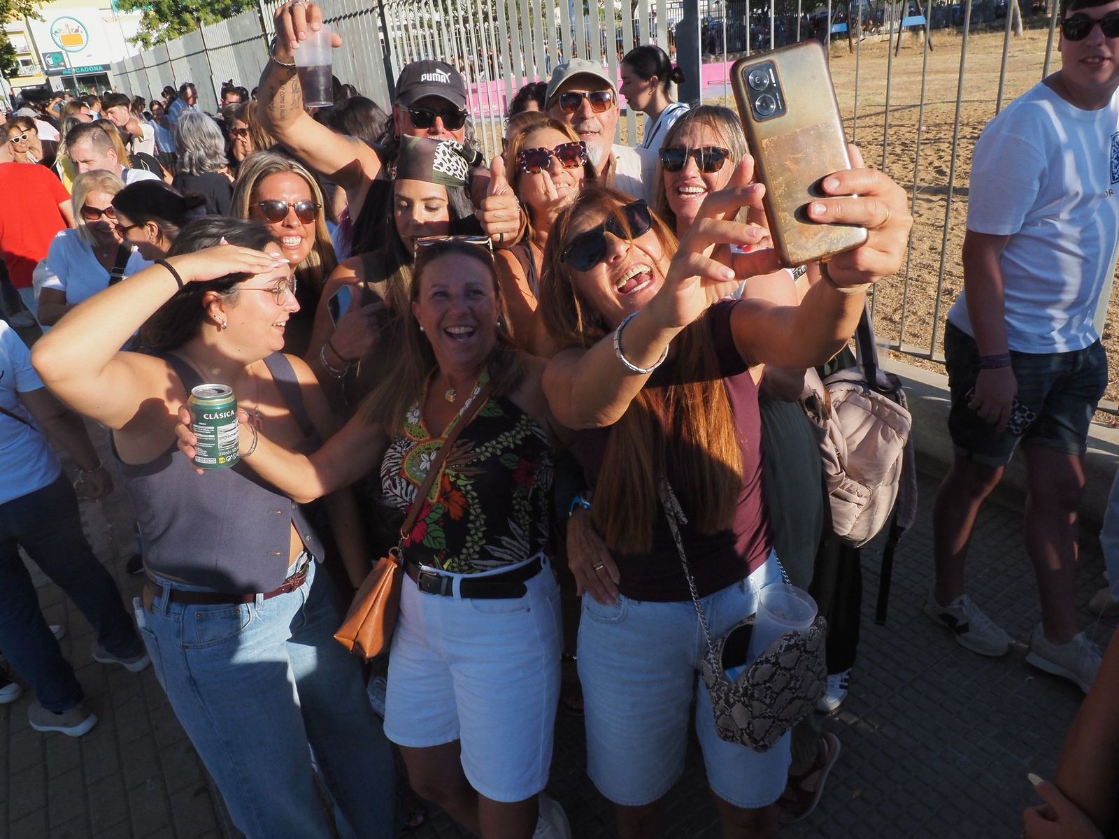 Búscate entre el público del concierto de Manuel Carrasco en Isla Cristina este viernes