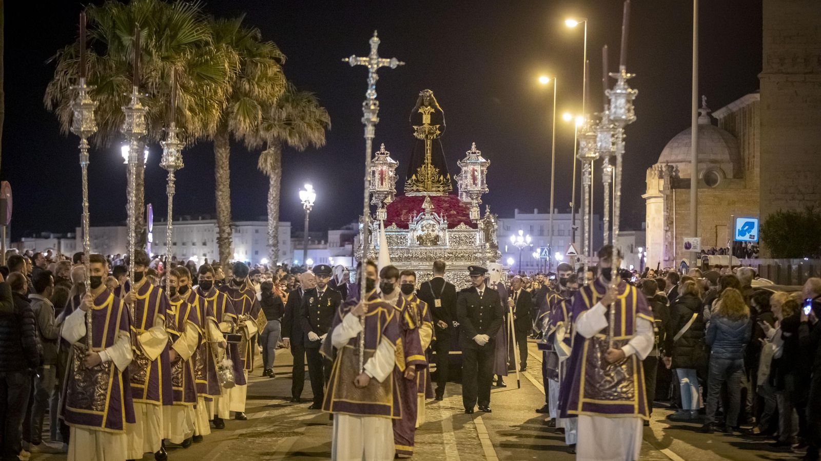 El paso del Medinaceli, por el Campo del Sur.