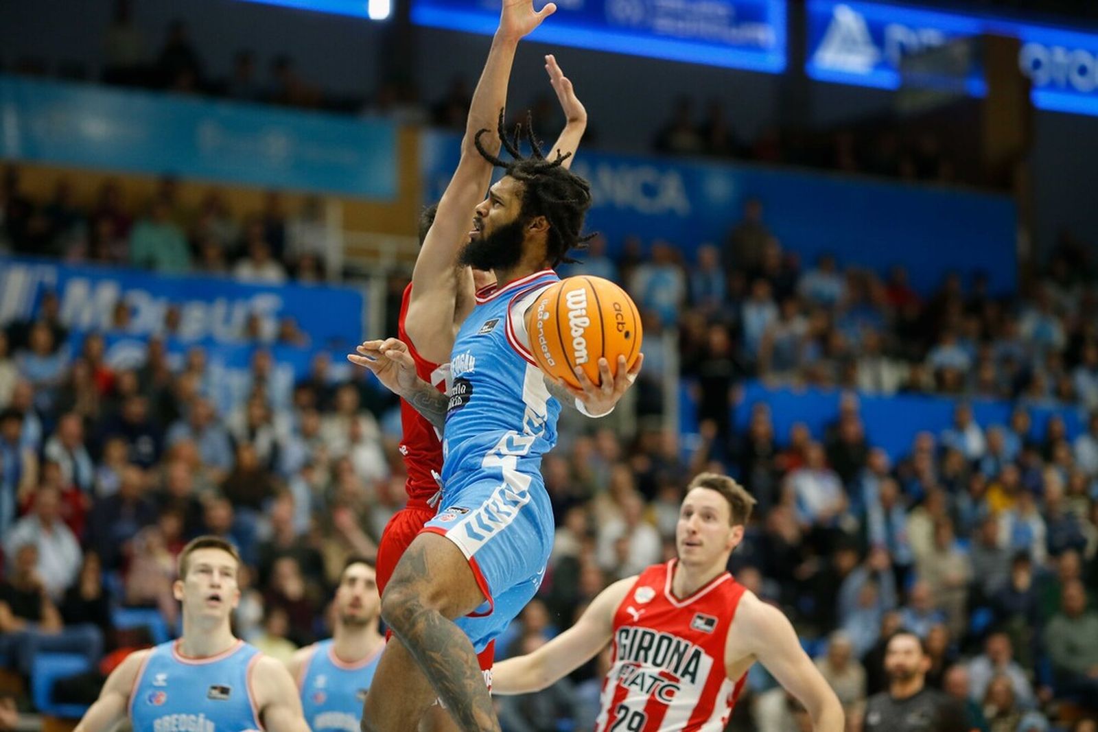 Dae Grant, en su debut ante Girona.