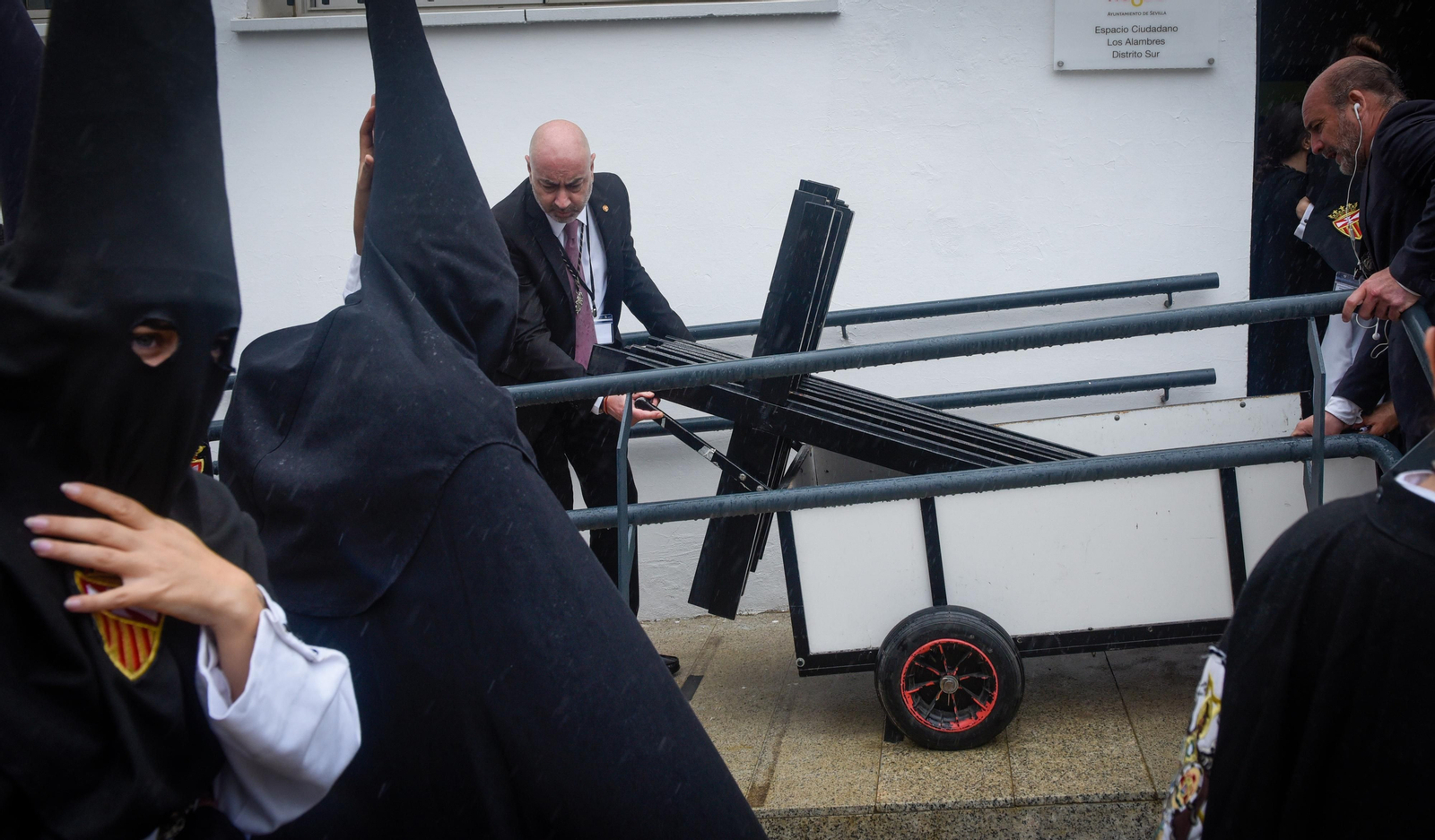 Las imágenes de la Hermandad de Santa Genoveva en la Semana Santa de Sevilla 2024