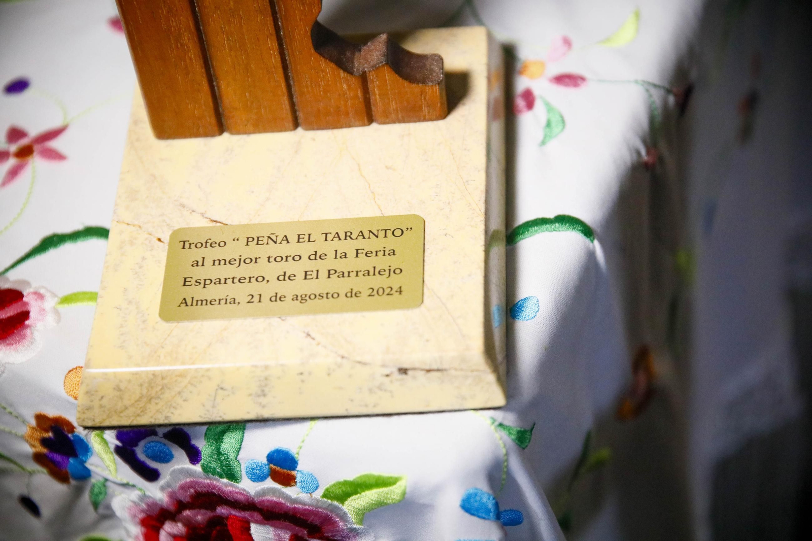 Las imágenes del evento dedicado al "Mejor toro de la Feria" en la peña flamenca El Taranto