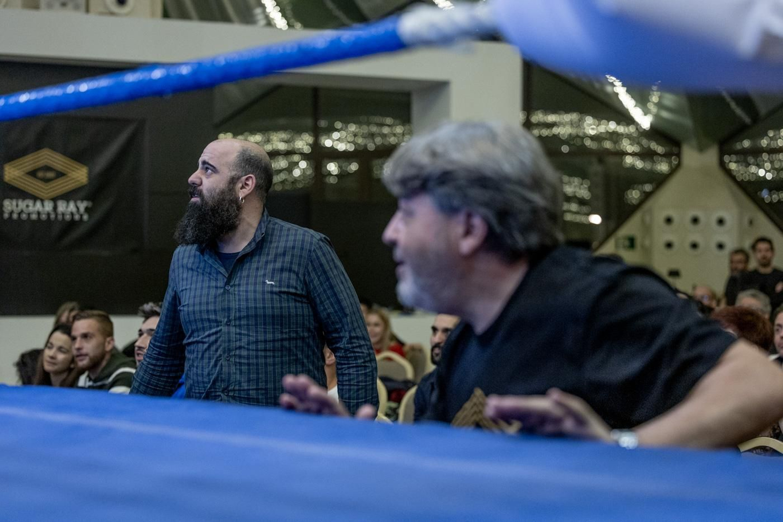 El boxeo solidario de la VI velada White Collar Boxing cautiva al público de Jaén