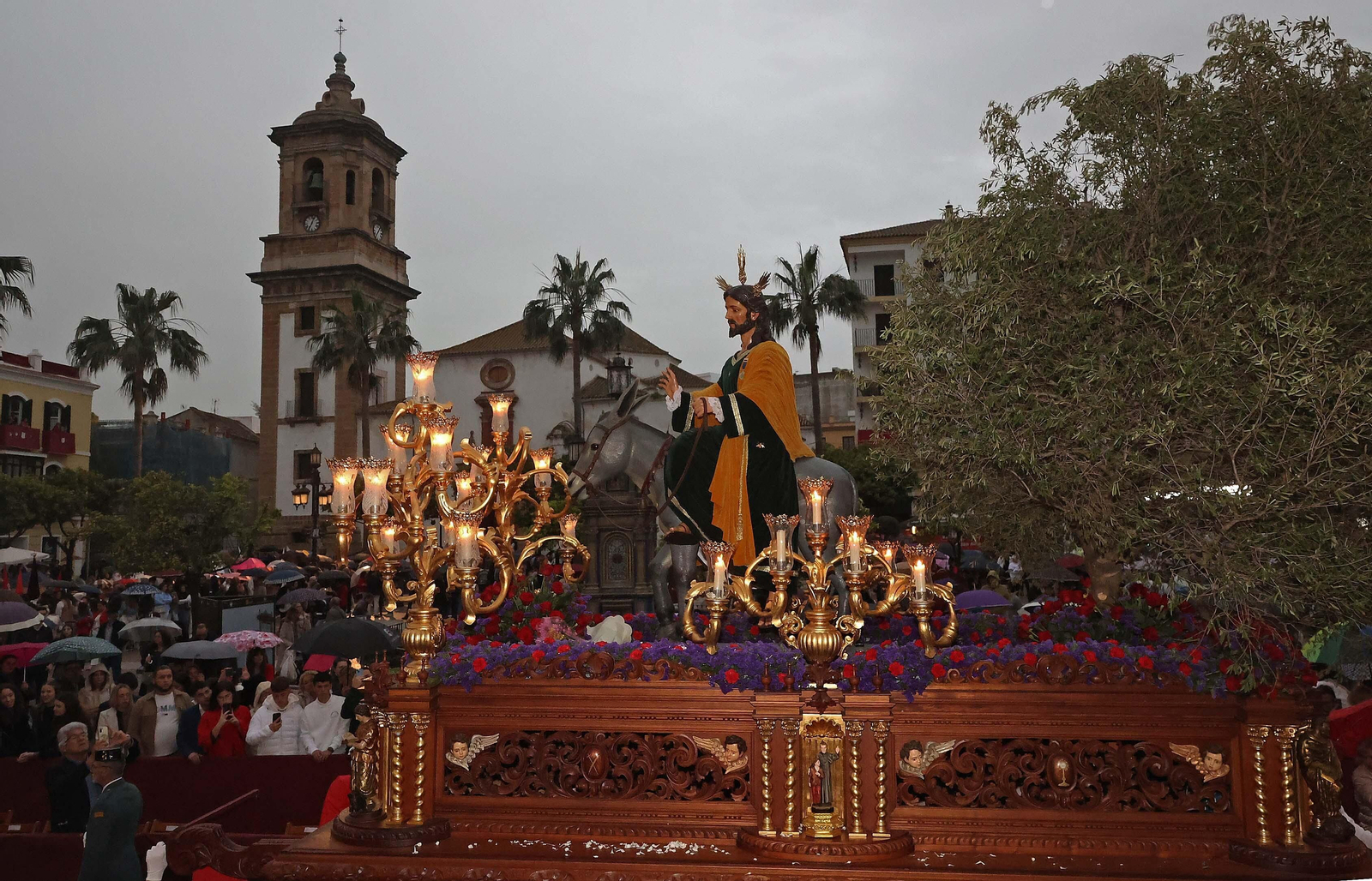 Fotos del Domingo de Ramos en Algeciras: La Borriquita y Oración en el Huerto