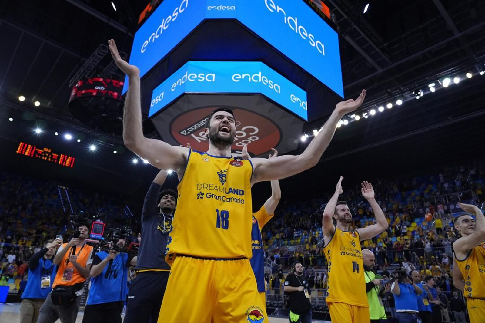 Dreamland Gran Canaria-Valencia Basket: El anfitrión presenta candidatura (79-65) Dreamland Gran Canaria-Valencia Basket: El anfitrión presenta candidatura (79-65)