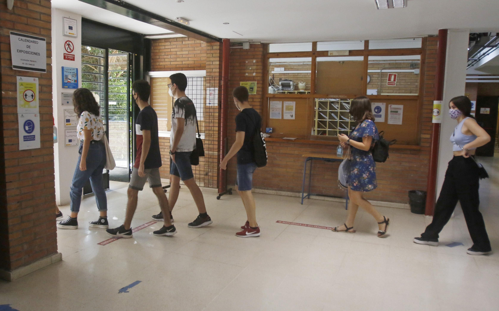 La vuelta al instituto en Córdoba en un curso marcado por el covid-19, en fotos