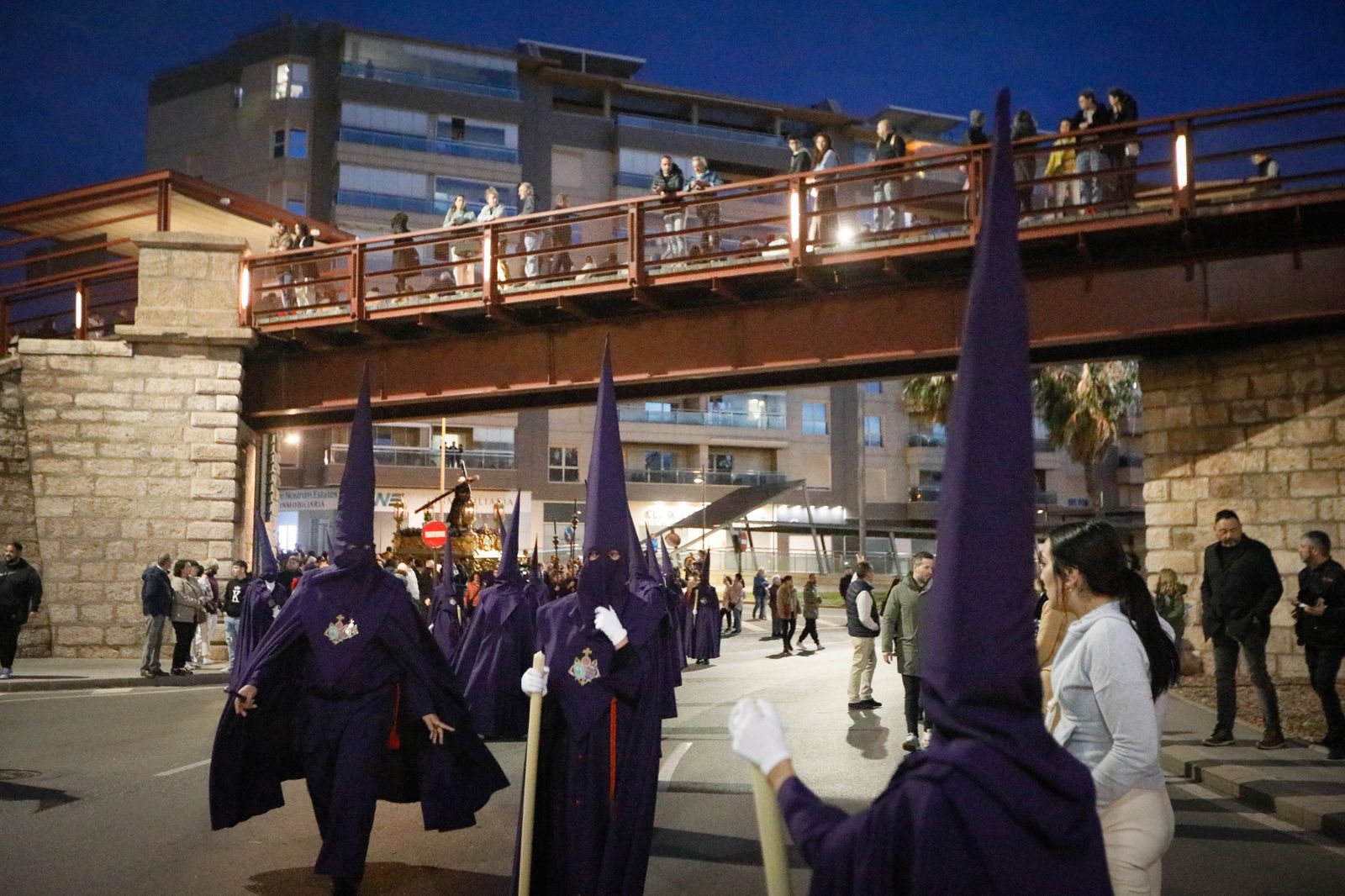 La procesión del Encuentro, en imágenes