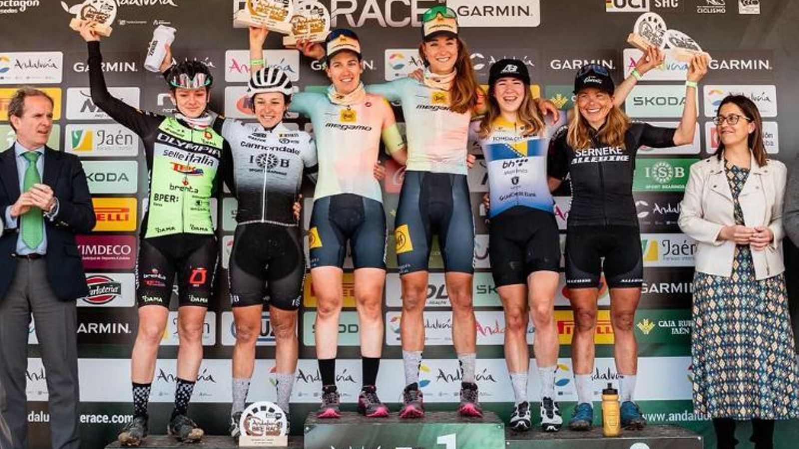 Podio de la categoría femenina en la segunda etapa.