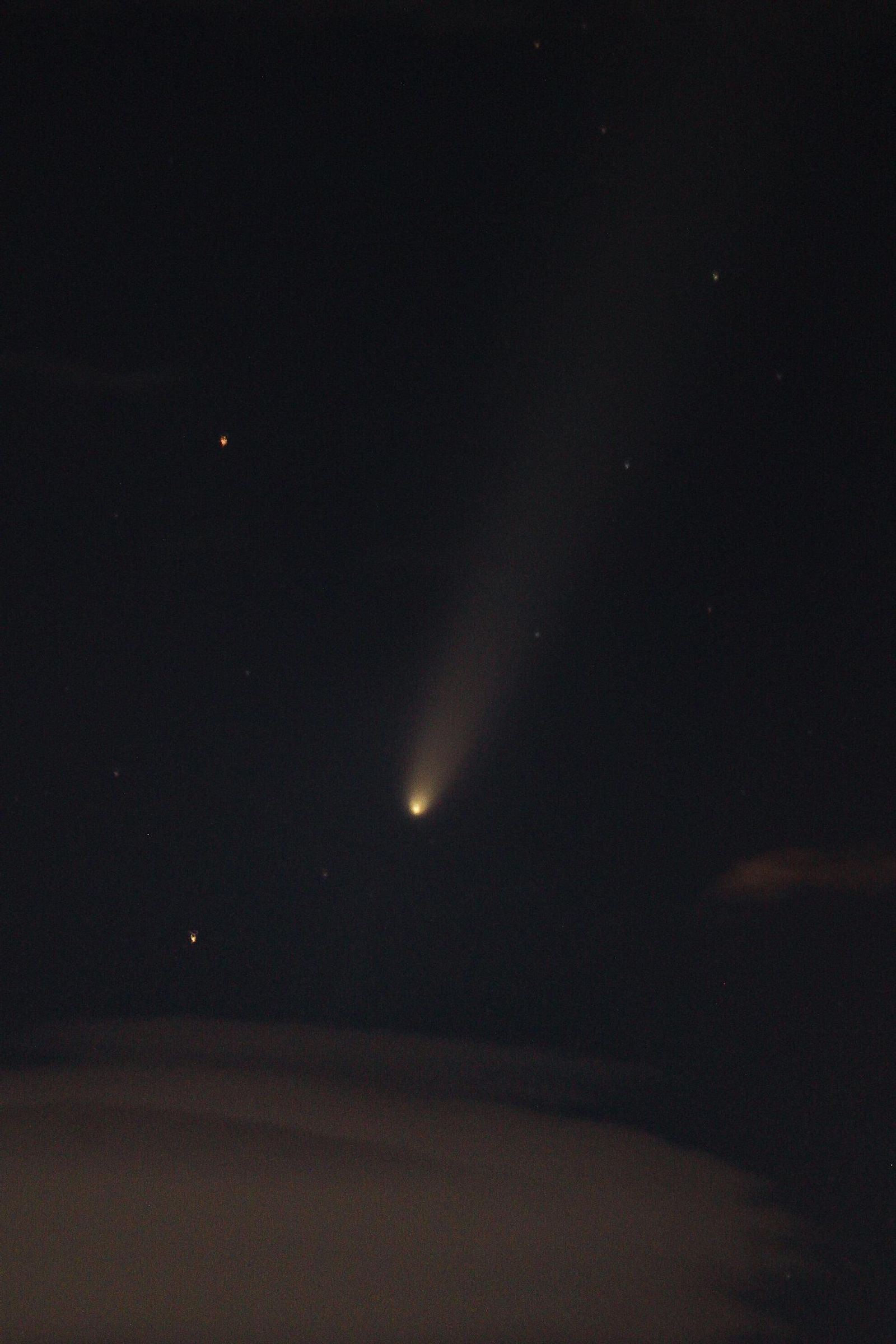 Espectáculo visual: El paso del cometa del siglo a lo largo y ancho del mundo