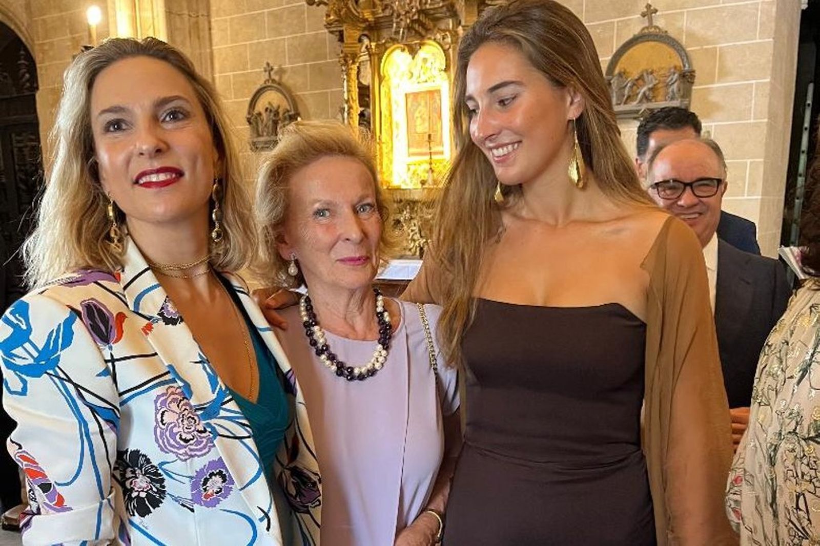 Diana Domecq, Edu Delgado y Manuela López de Carrizosa, en la iglesia de San Marcos.