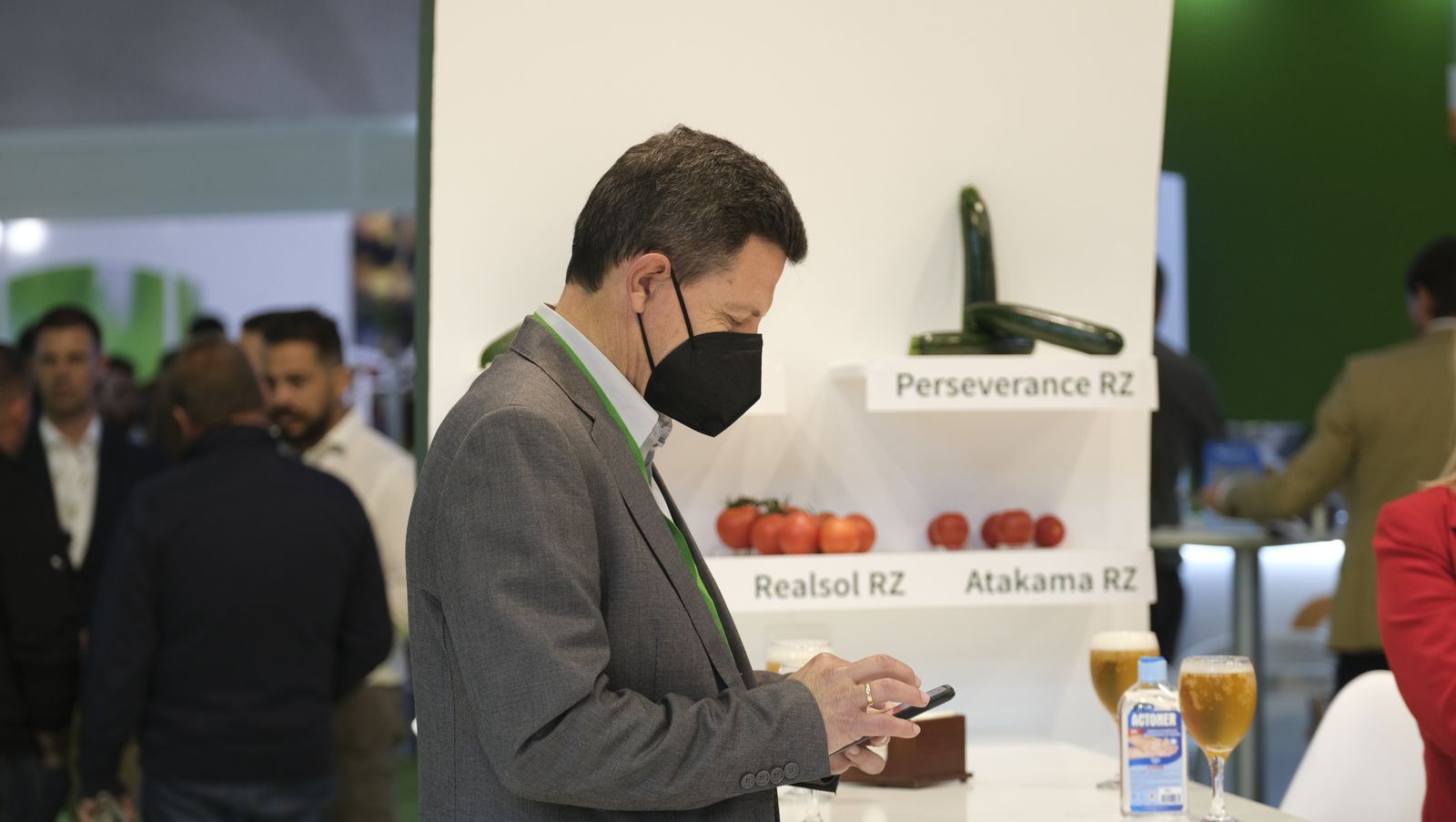 Imágenes del primer día de Expolevante Níjar.