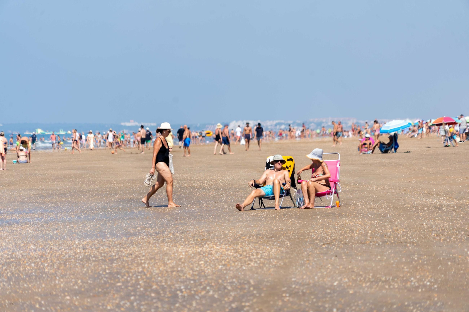 Ambiente de las playas de Punta Umbría la mañana del sábado 9 de agosto
