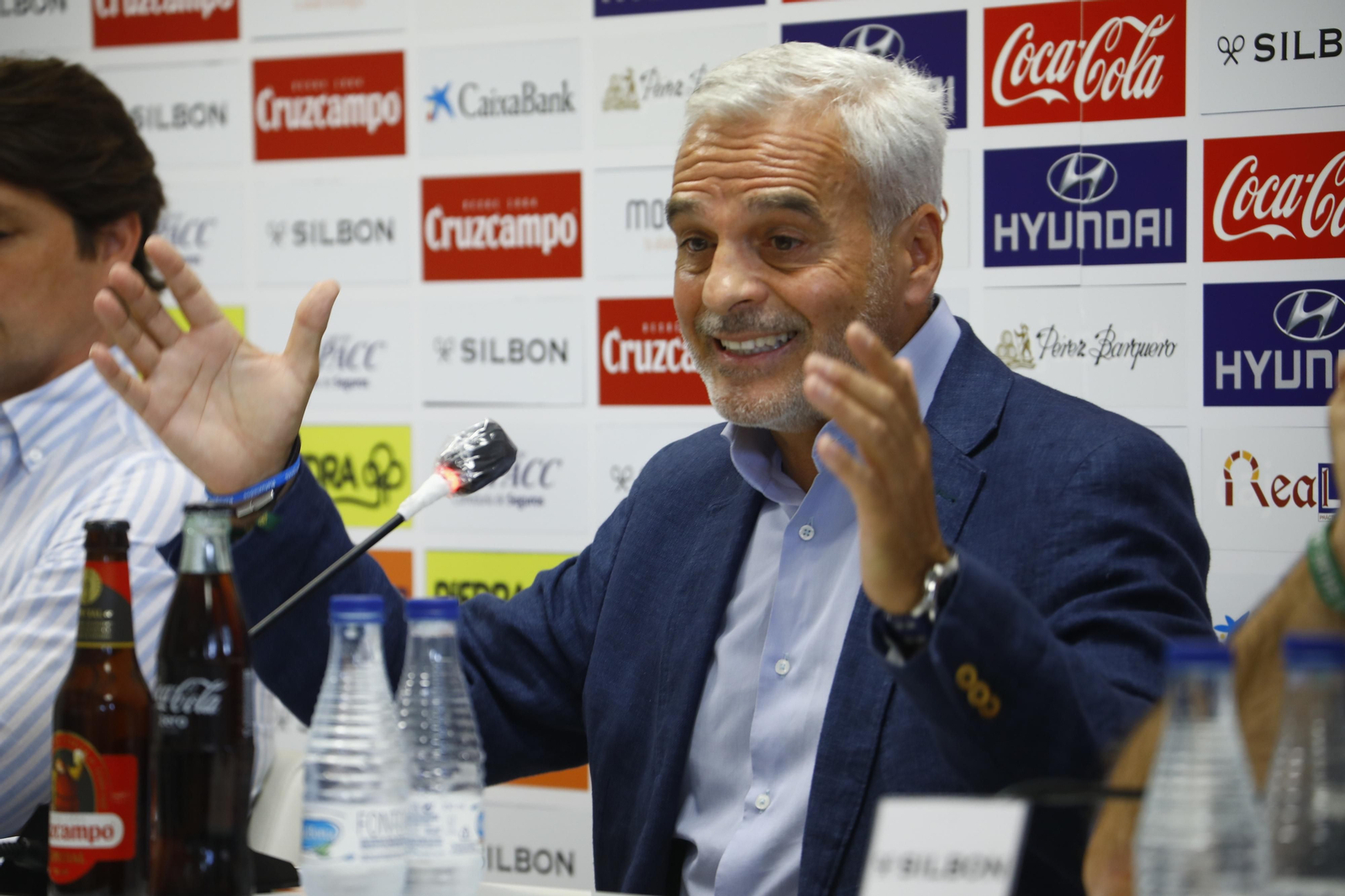 Las imágenes de la despedida de Miguel Valenzuela del Córdoba CF