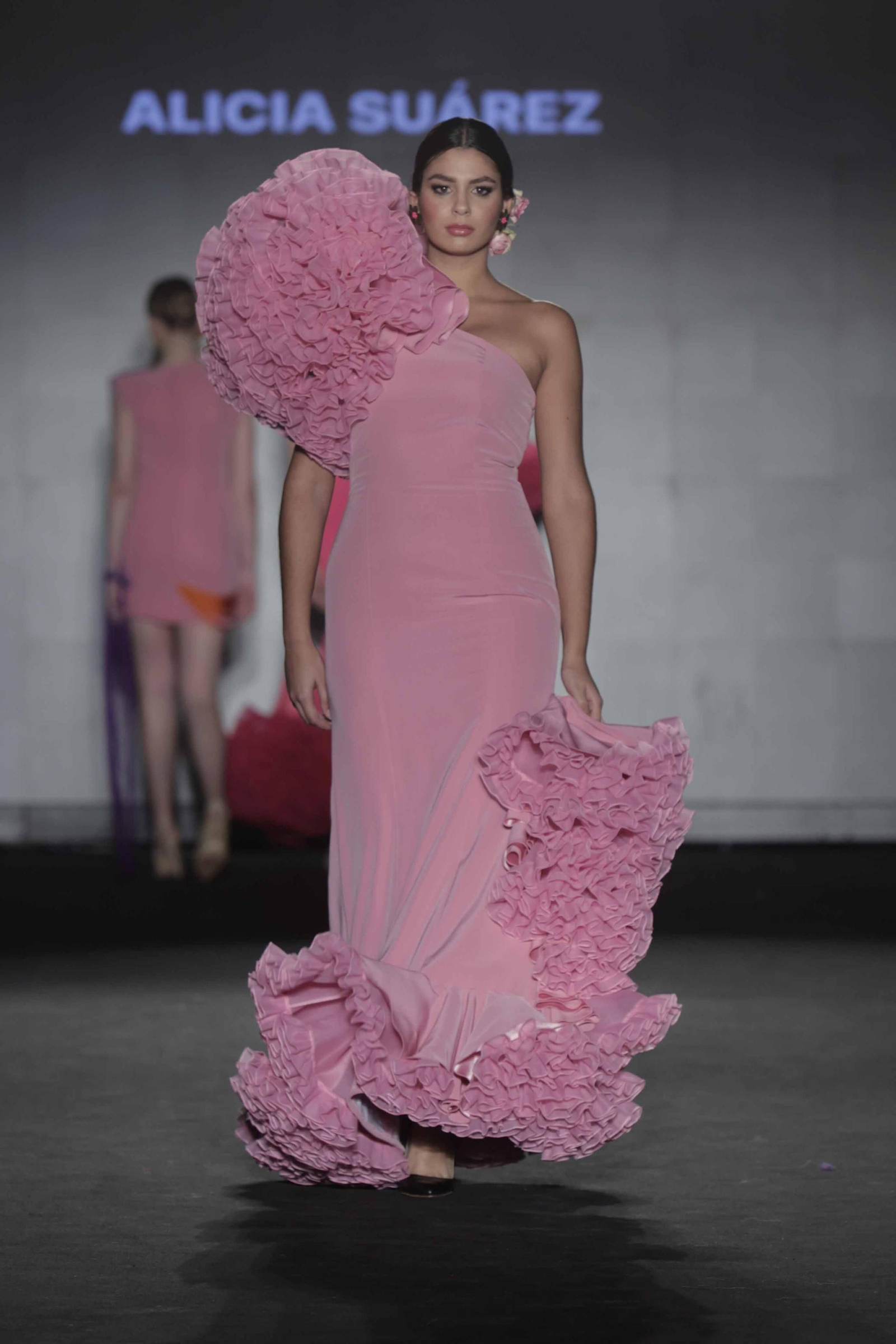 El desfile Alicia Suárez en  We Love Flamenco, todas las fotos