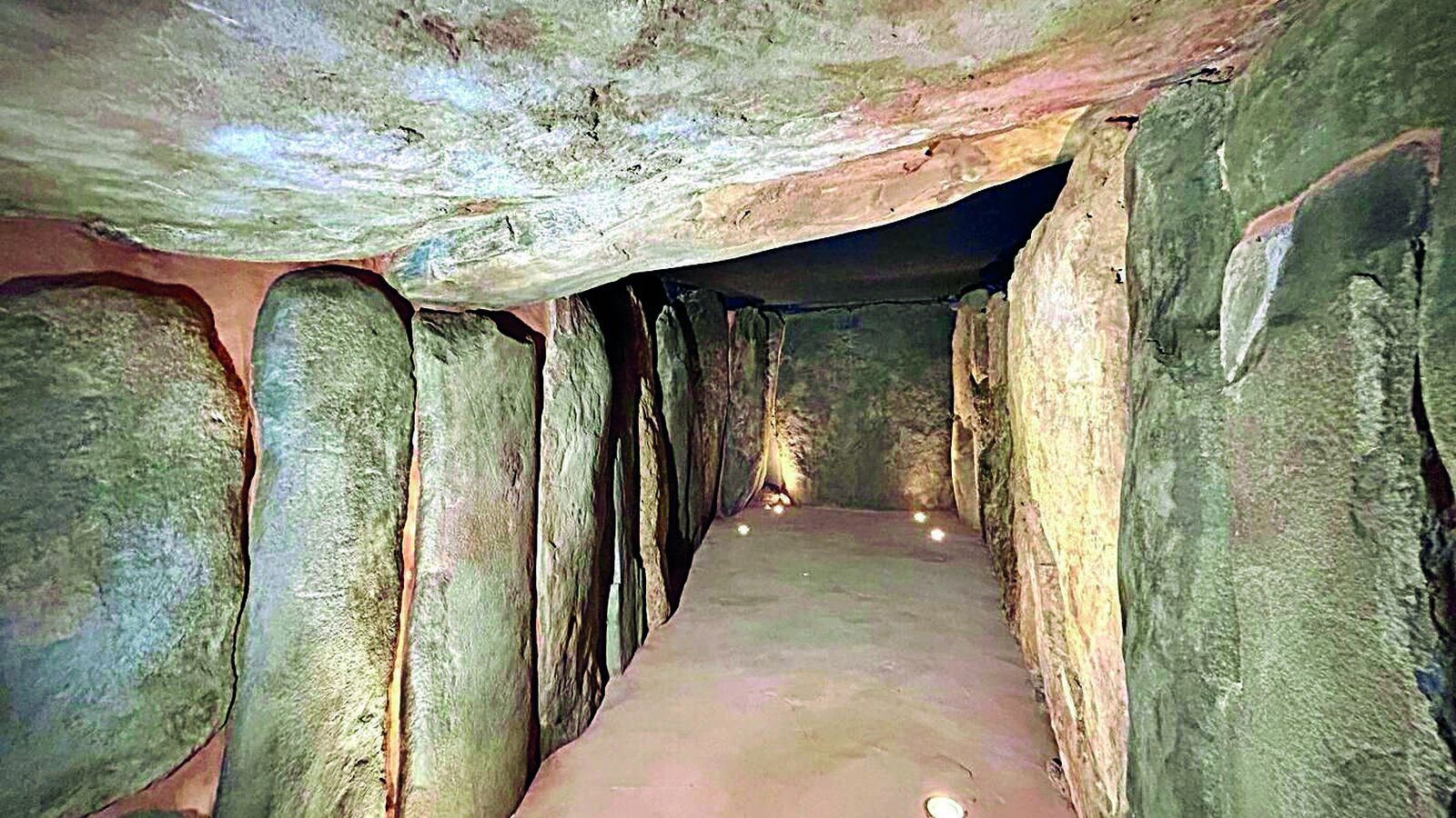 El Dolmen de Soto es punto de referencia de la red de dólmenes onubenses.