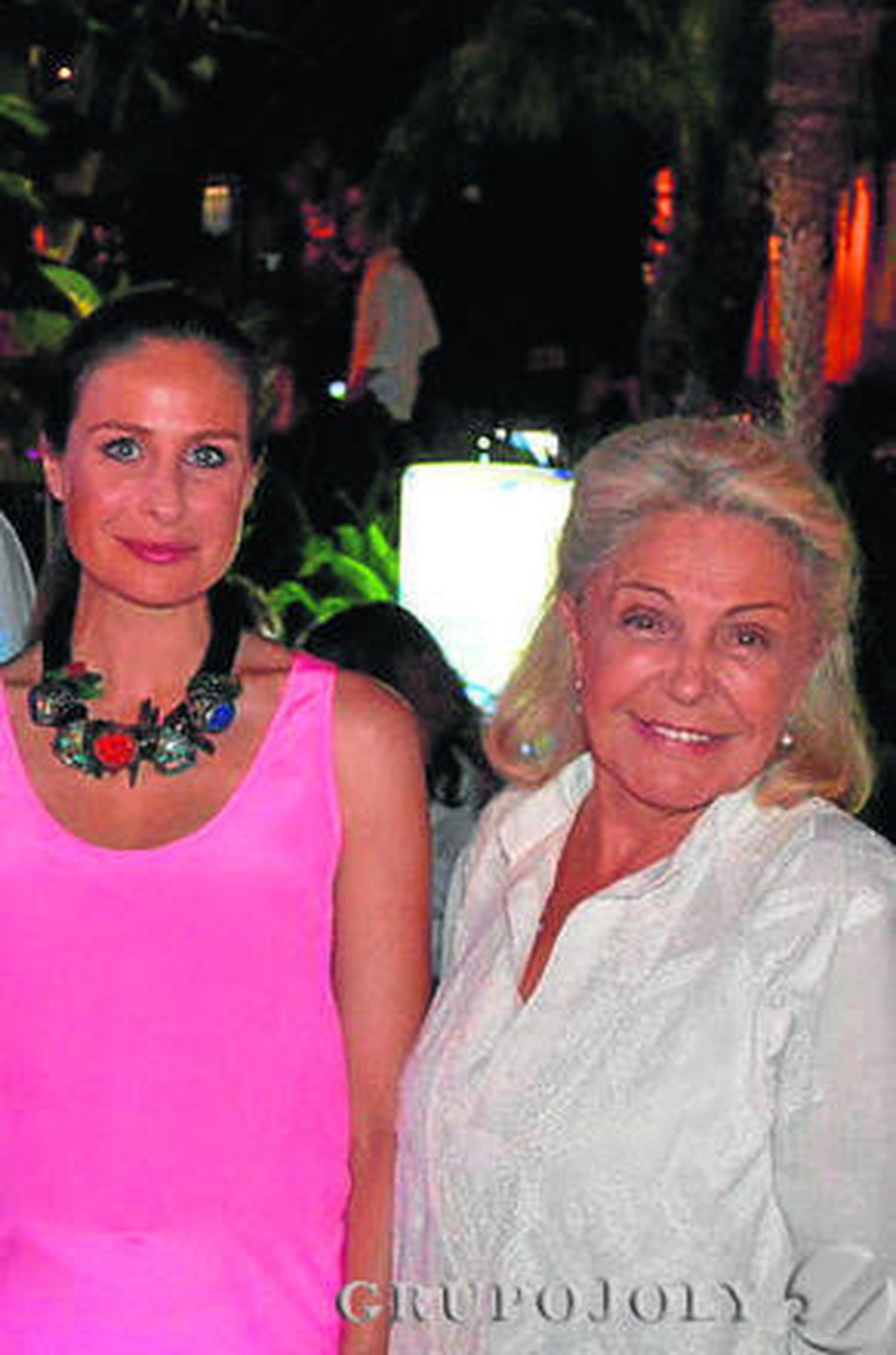 Marina Spitzy con la princesa Beatriz de Orleáns.

Foto: Ignacio Casas de Ciria