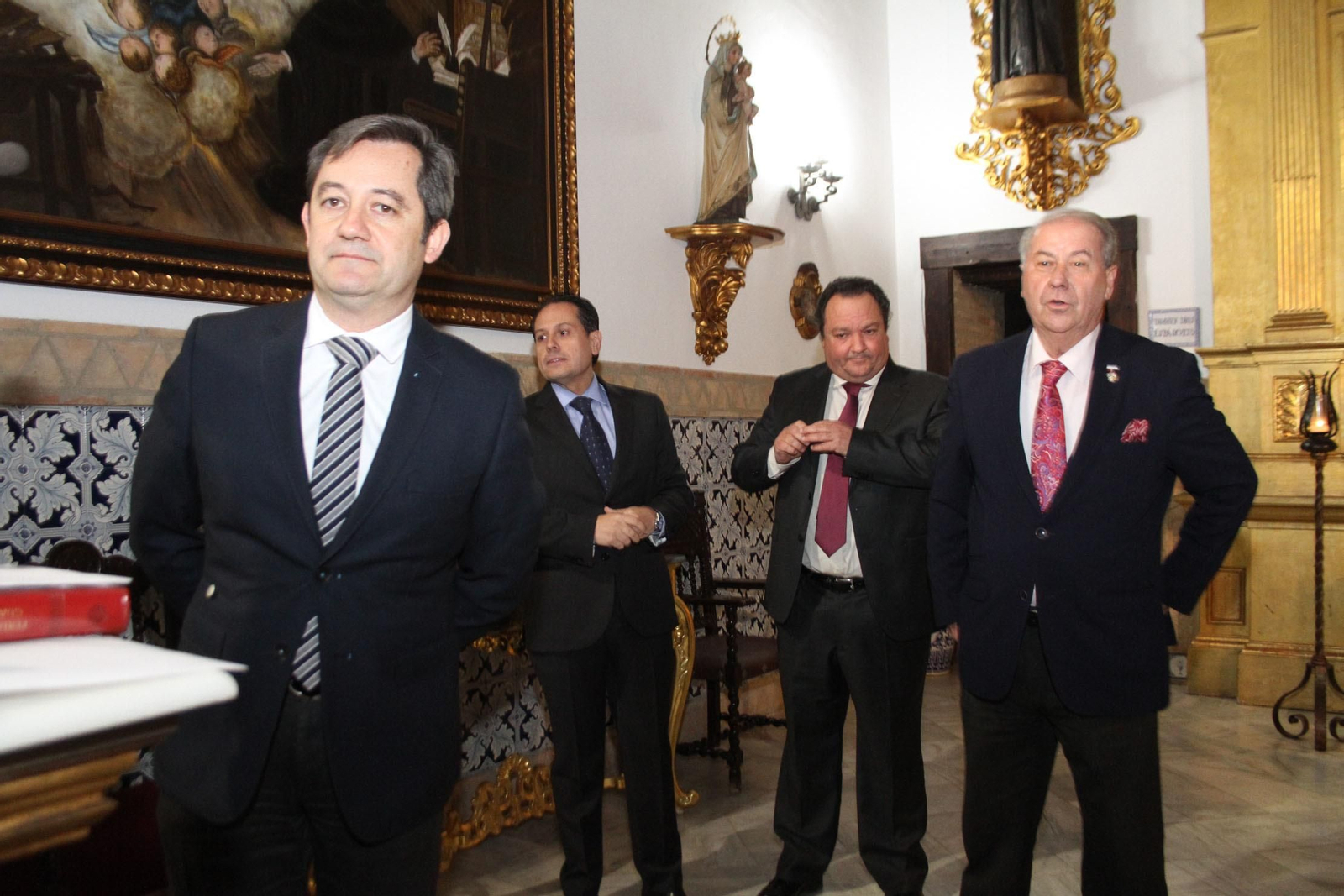 Imágenes de la Presentación del cartel del Vía Crucis de Pasión en las Agustinas