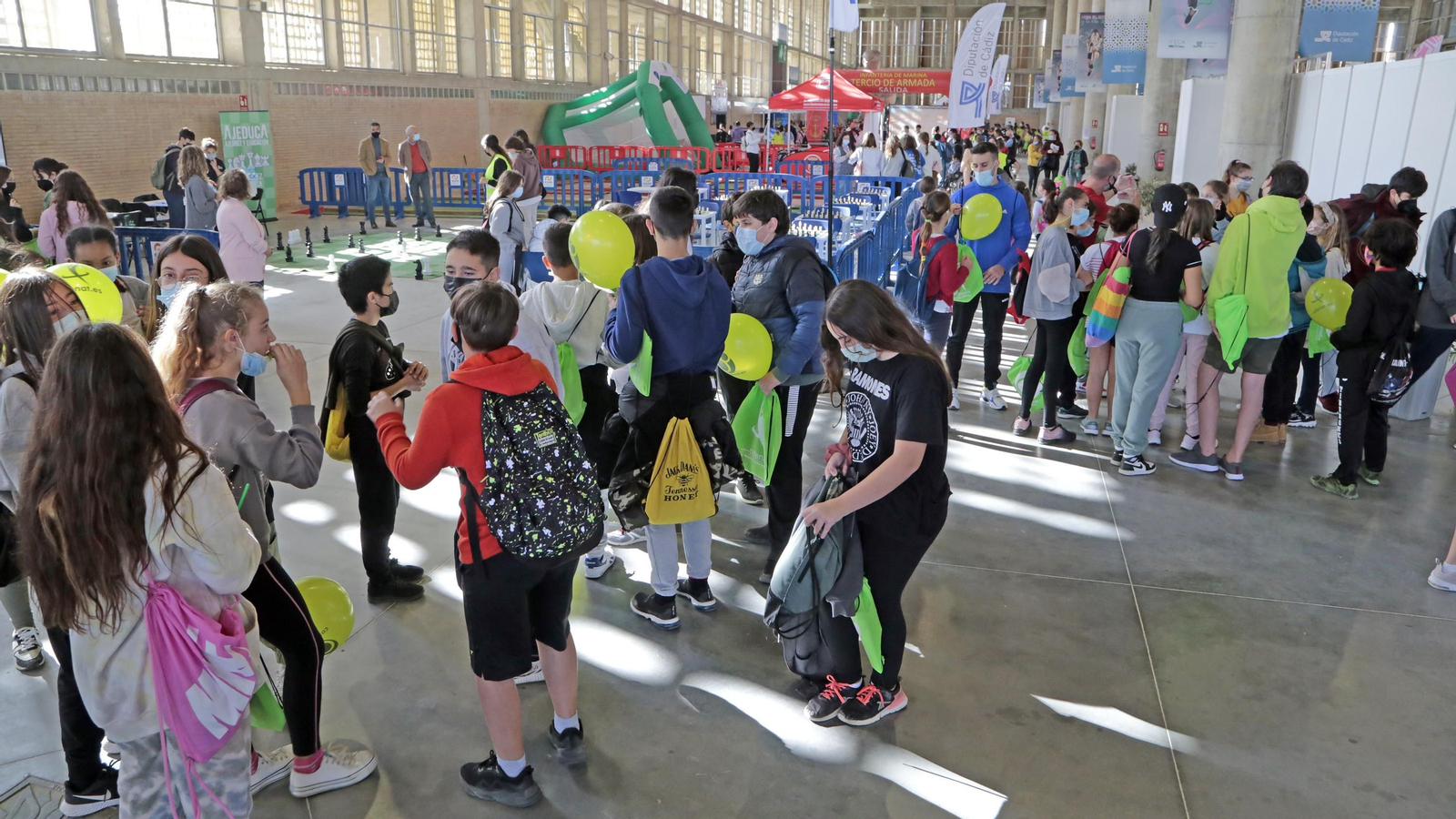 Primer día de la feria del Deporte y Vida Sana en IFECA