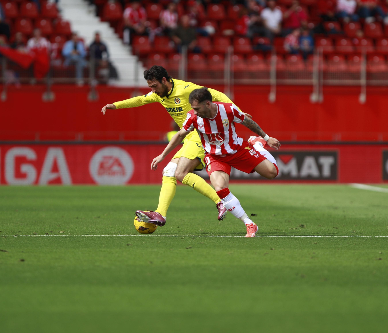 Las mejores imágenes del partido de fútbol U.D. Almería-Villarreal C.F.
