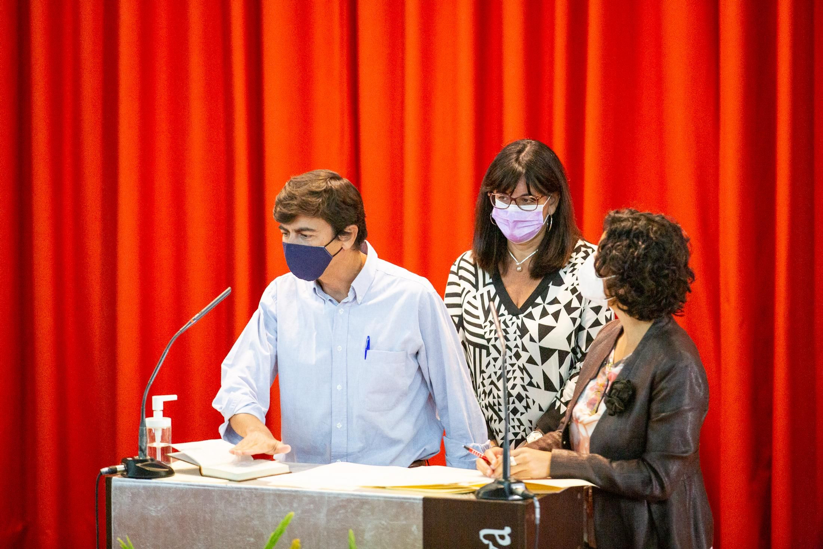 Imágenes de la toma de posesión del equipo de gobierno de la UHU