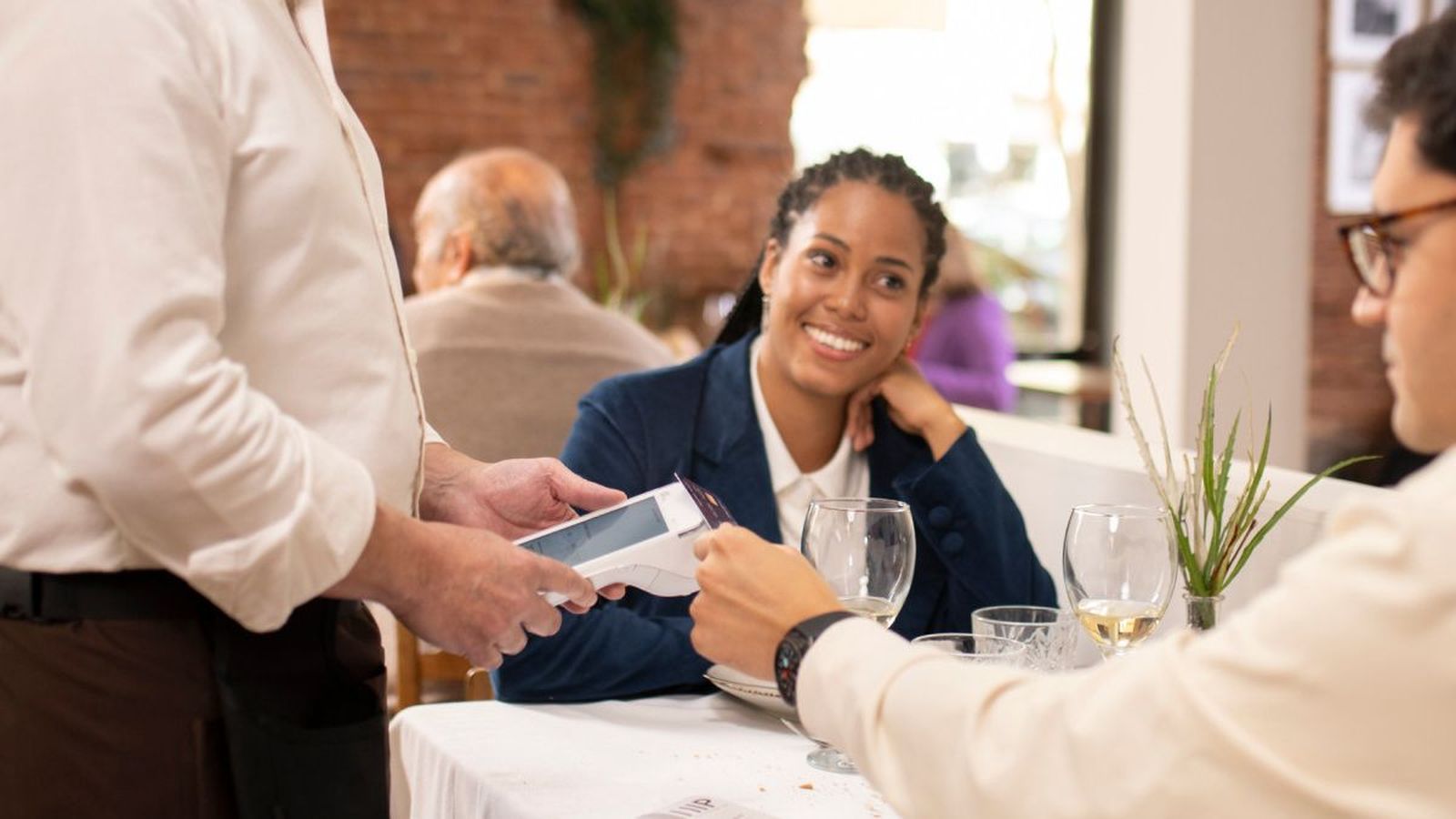 Comandero digital para hostelería: coordinación en tiempo real entre sala y cocina