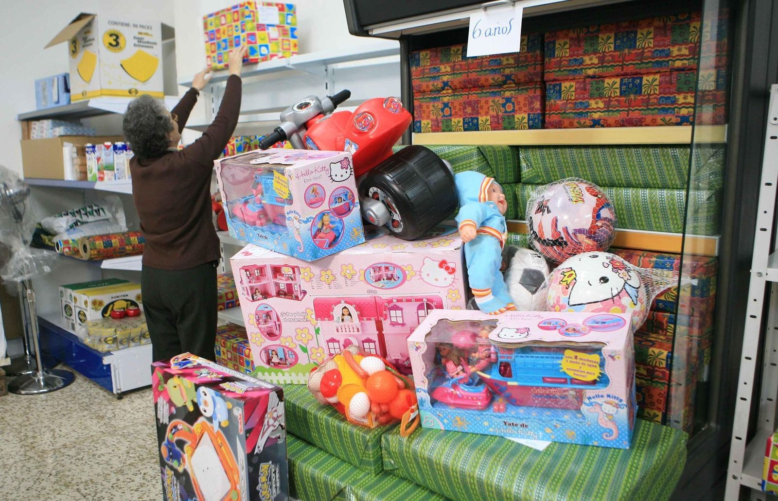 Foto de archivo de los preparativos de los juguetes por la Asociación de Amigos del Alamillo.