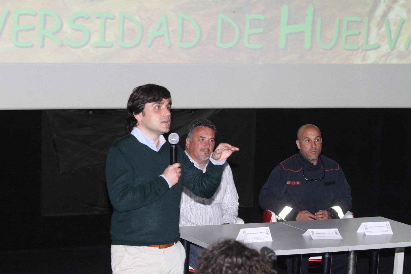 Presentación del documental 'La gran ola' en el colegio Funcadia