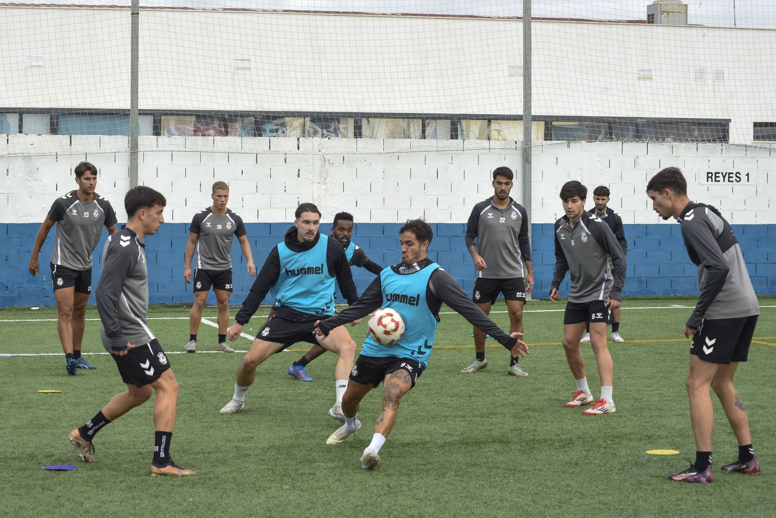 Las fotos del primer entrenamiento de la Balona tras el parón de Navidad