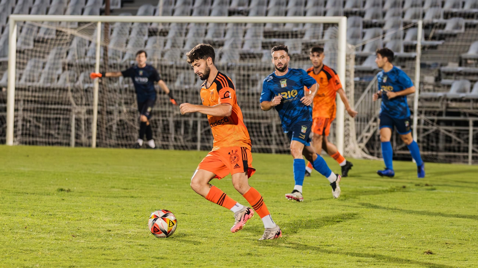 Las imágenes del triunfo del Xerez CD en el Trofeo Antonio Moure