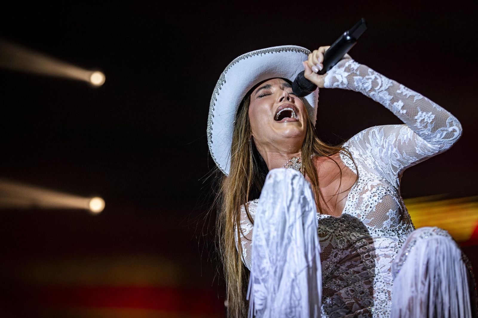 Búscate en las imágenes del concierto de India Martínez en San Fernando