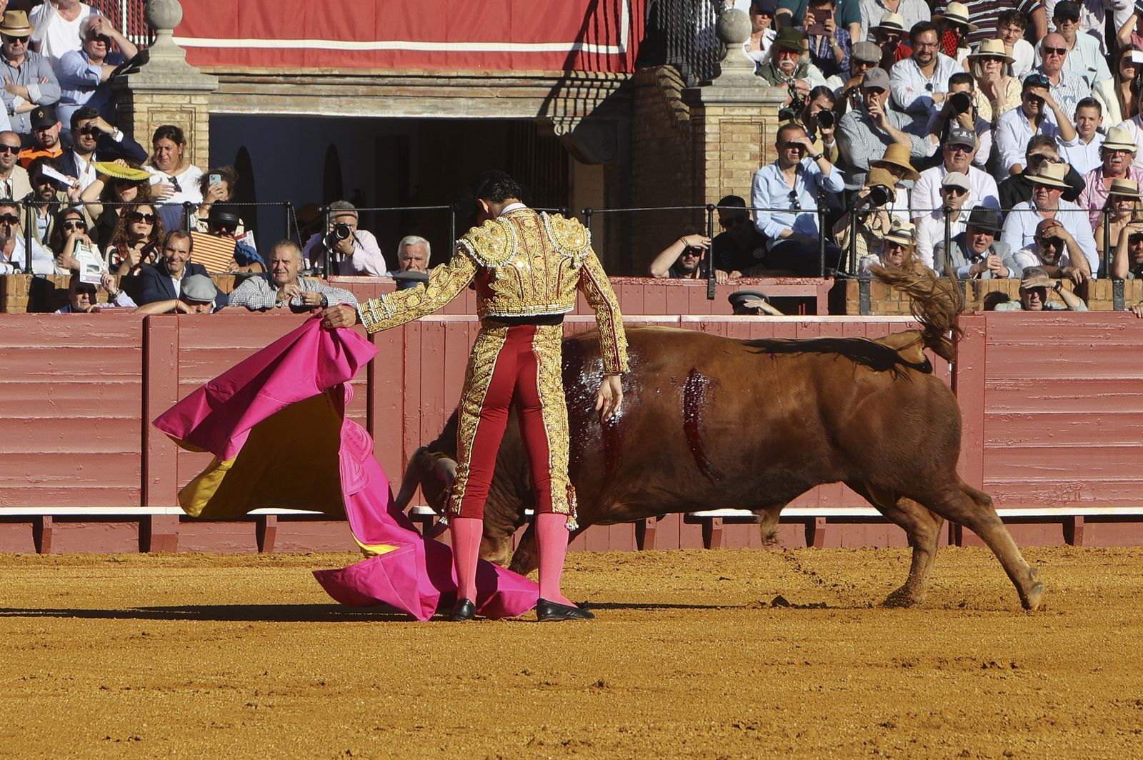 Corrida de toros de Morante de la Puebla, José María Manzanares y Pablo Aguado
