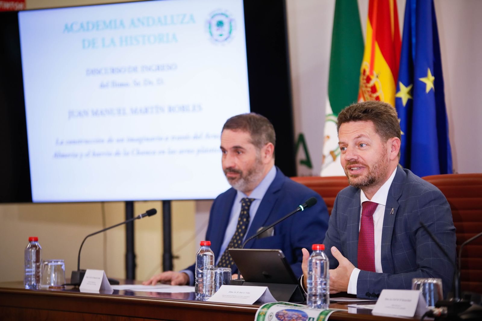 Juan Manuel Martín Robles ingresa como académico de Historia de Andalucía y te lo contamos en imágenes