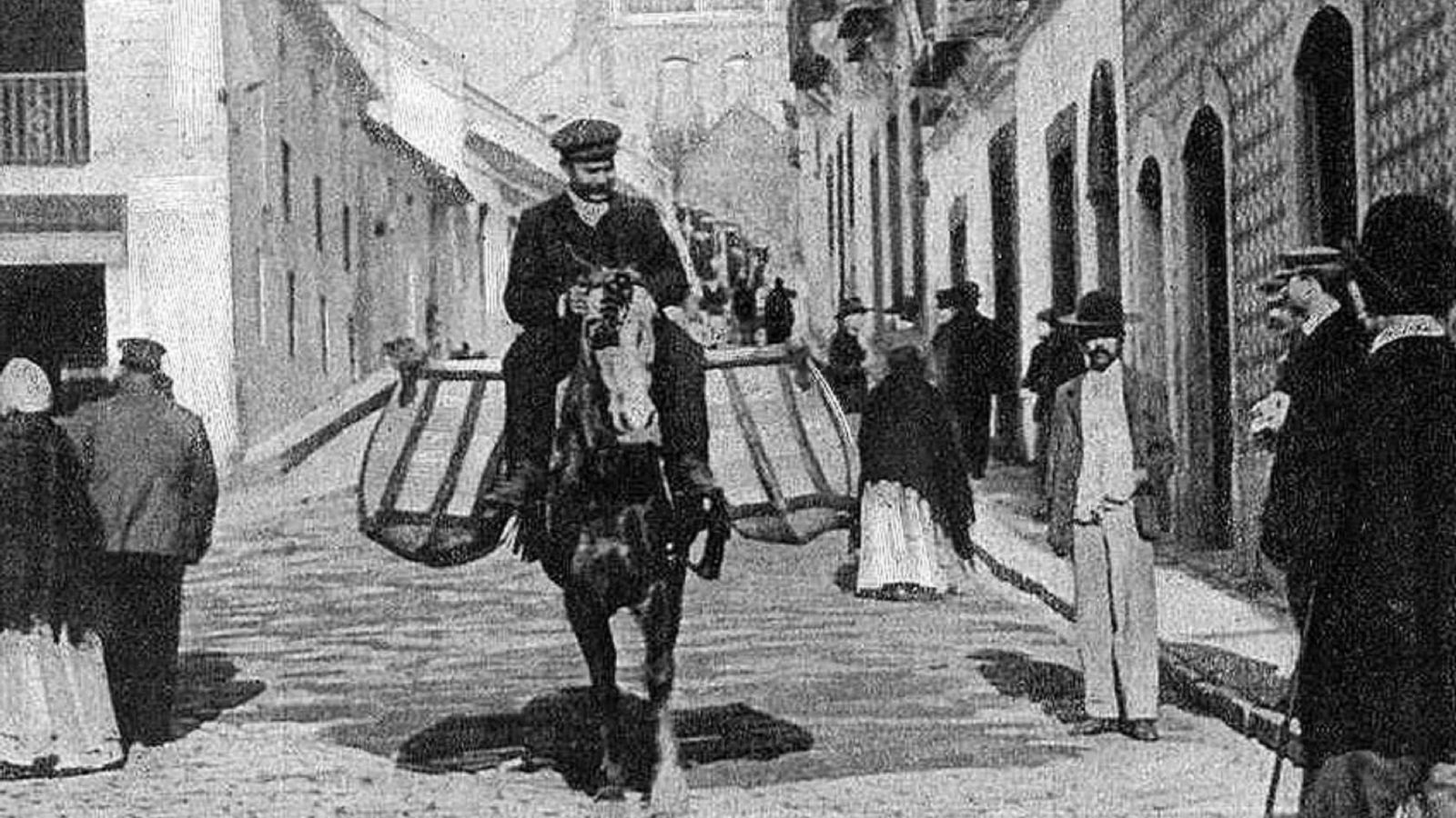 Adoquinado y pendiente en calle Torrecilla (Prim).