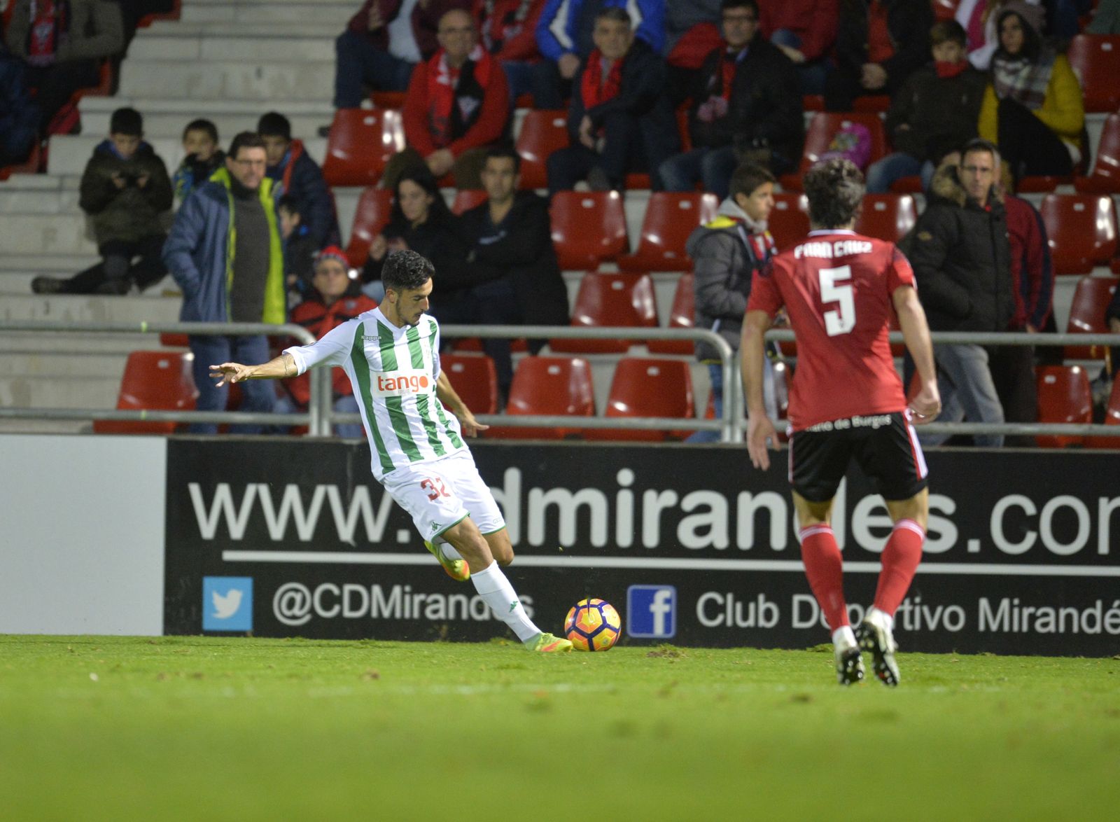 Las imágenes del Mirandés-Córdoba