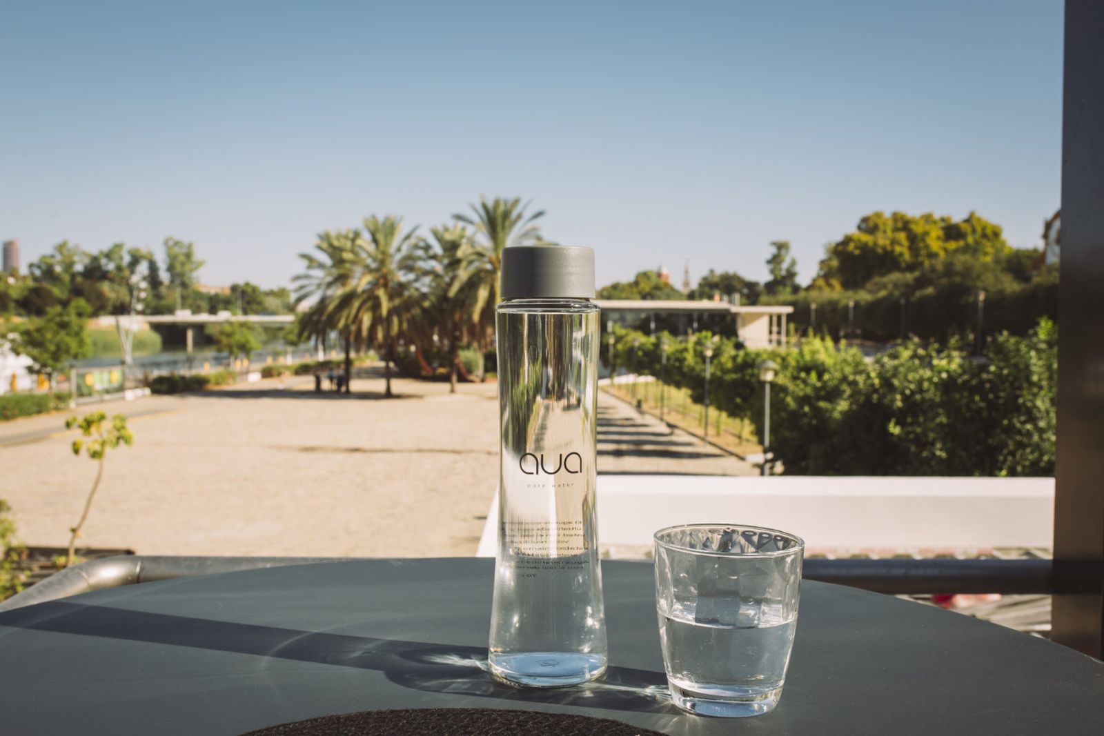Una botella de agua ultrafiltrada.