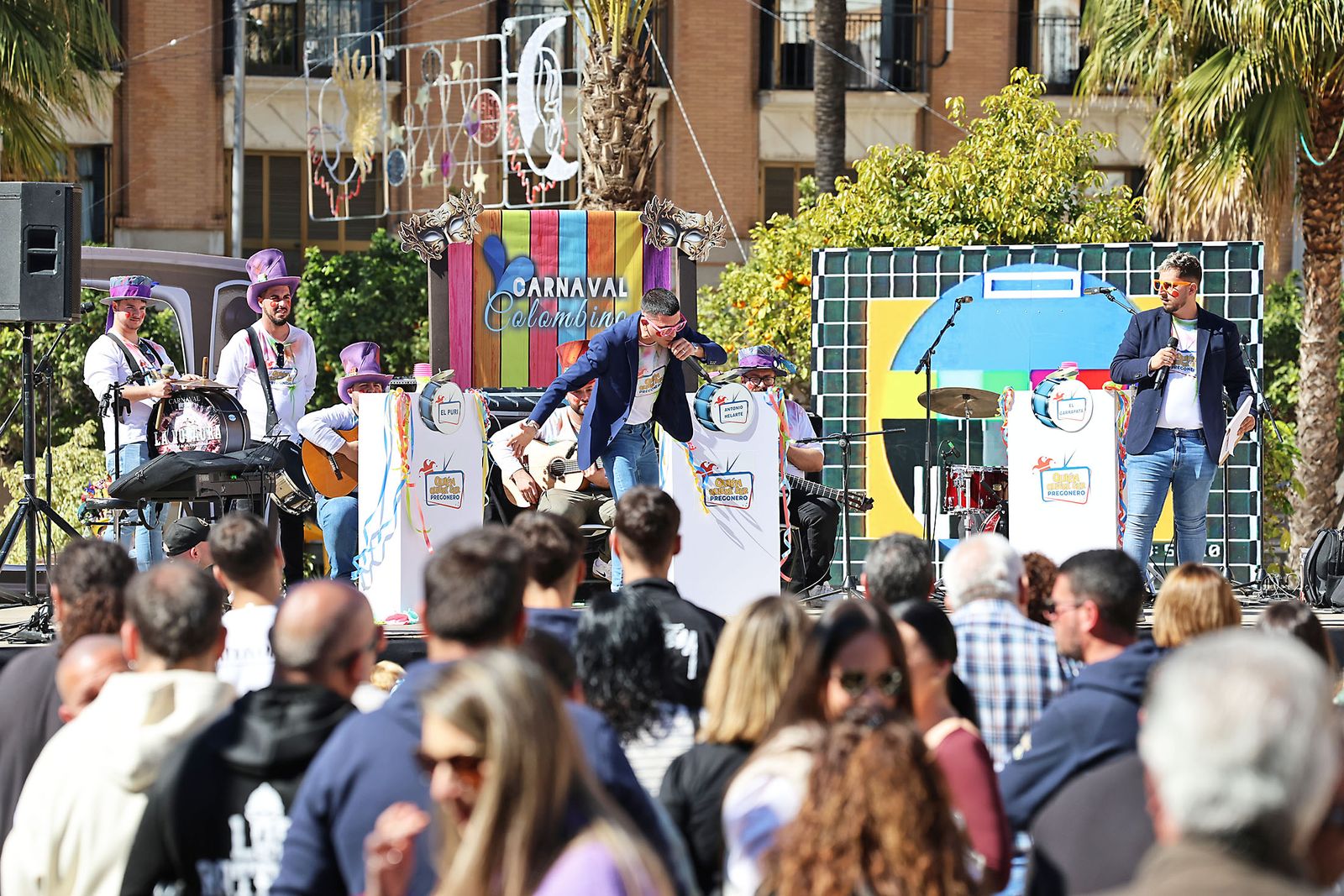 Imágenes del pregón del Caranaval Colombino 2025