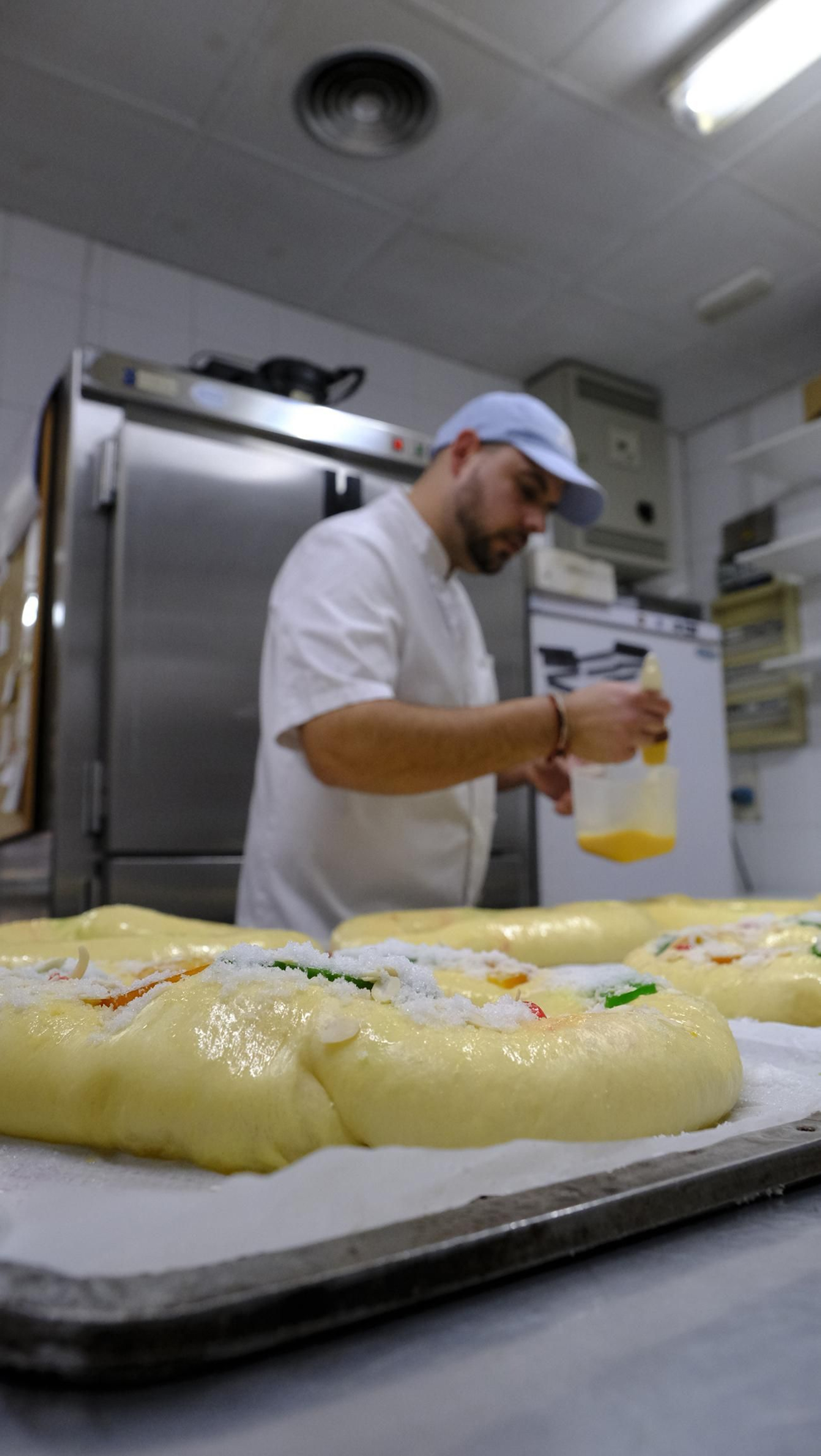Fotogalería del roscón de reyes en Pastelería Yemadi, en Almería