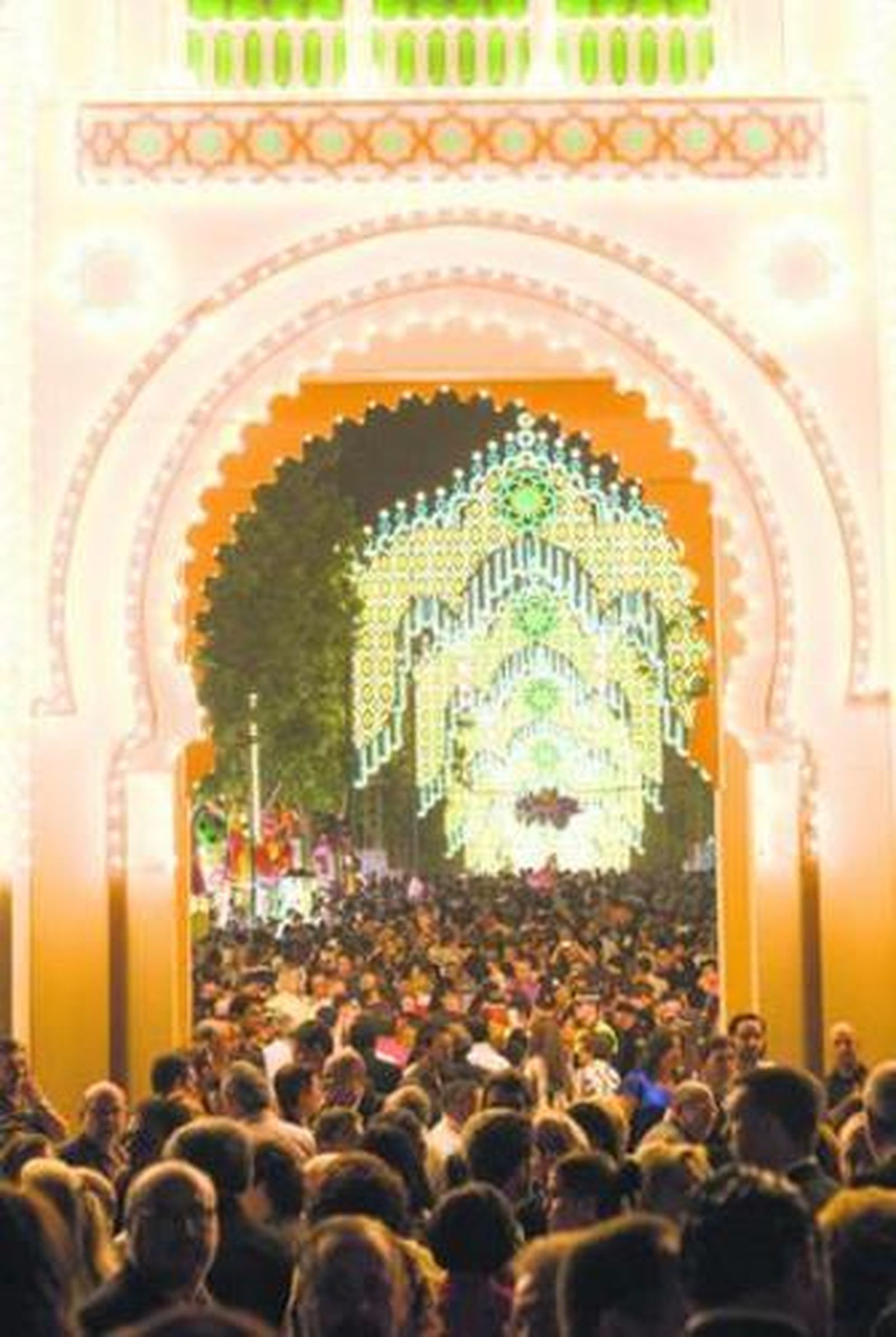 Ambiente a la entrada del ferial.