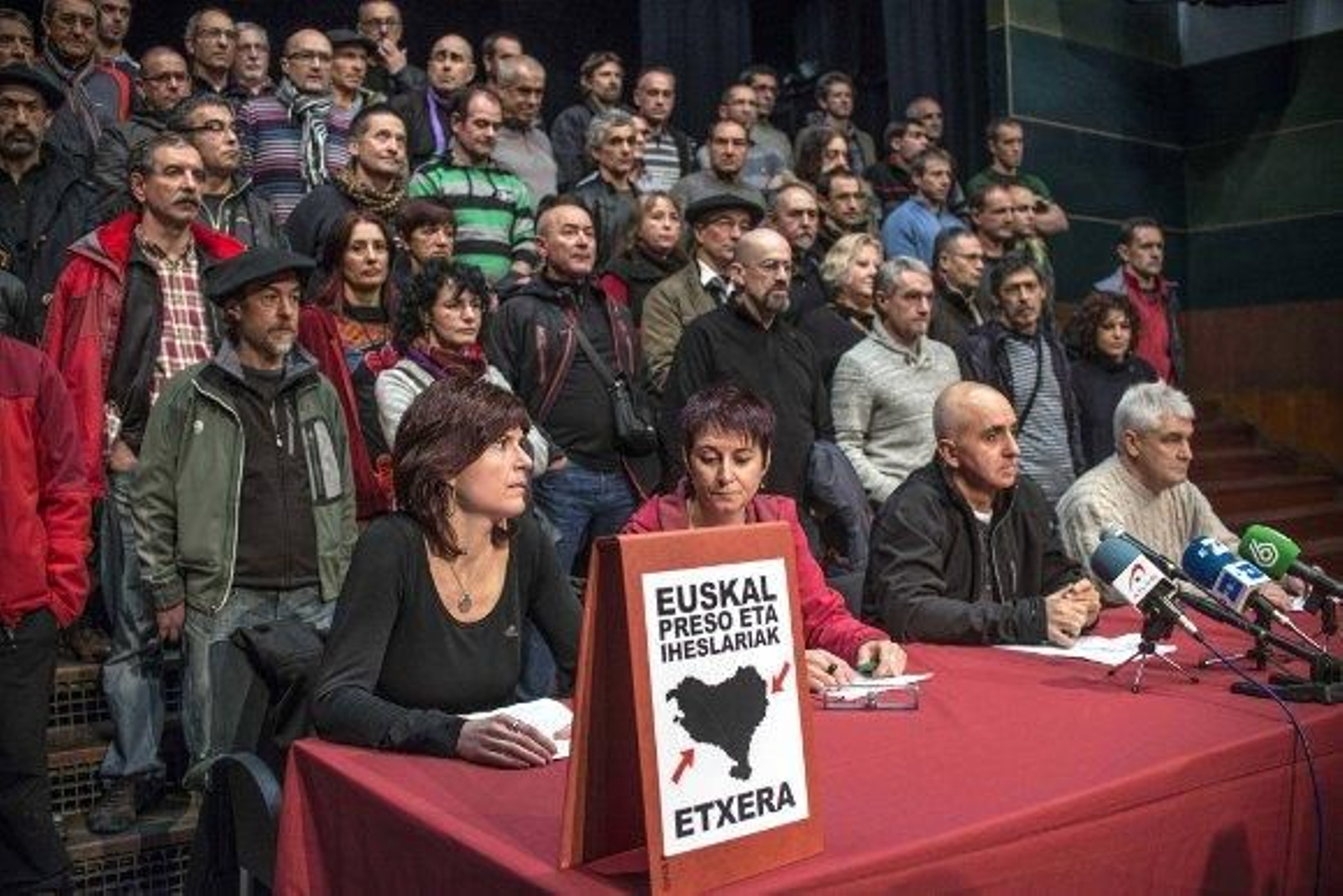 Los ex presos de ETA exigen amnistía y derecho a decidir