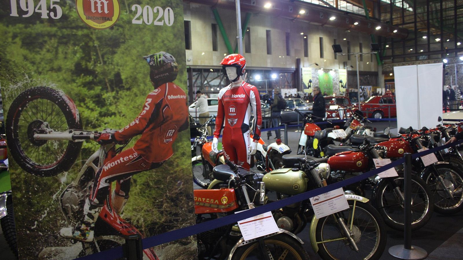 Stand a los 75 años de Montesa.