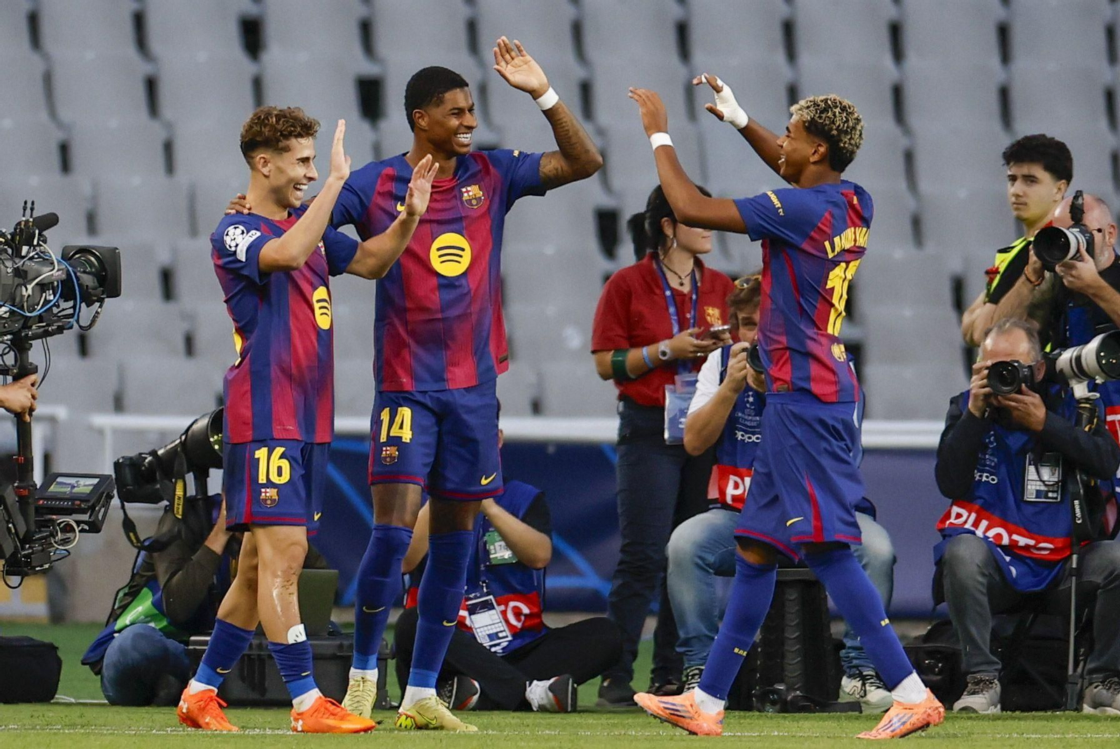 Las fotos del Barcelona-Olympiacos