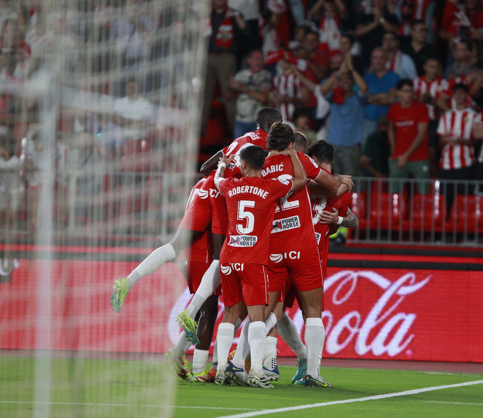 Imágenes del partido de fútbol U.D. Almería-Girona F.C.