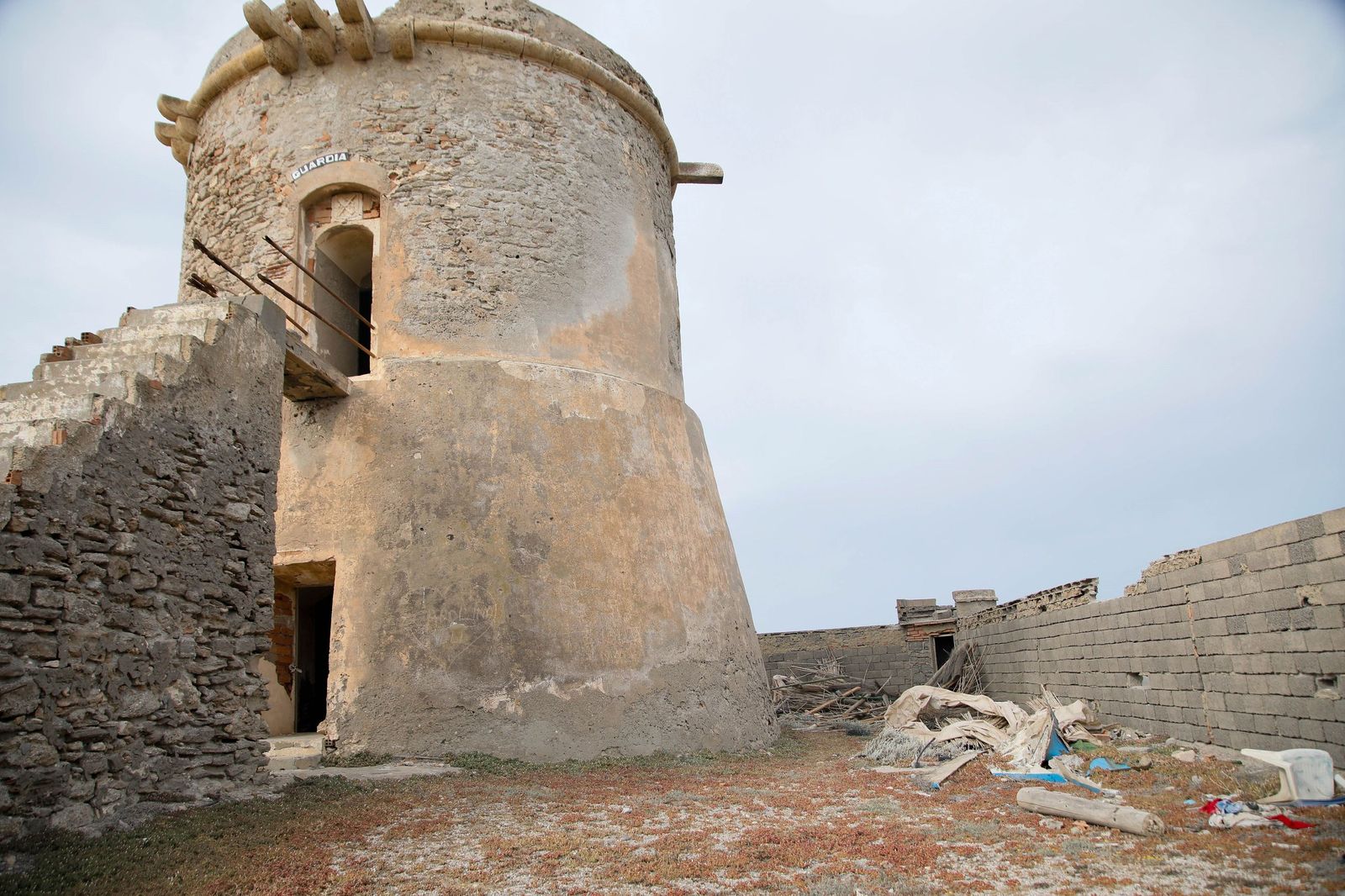 La torre de San Miguel de Cabo de Gata.